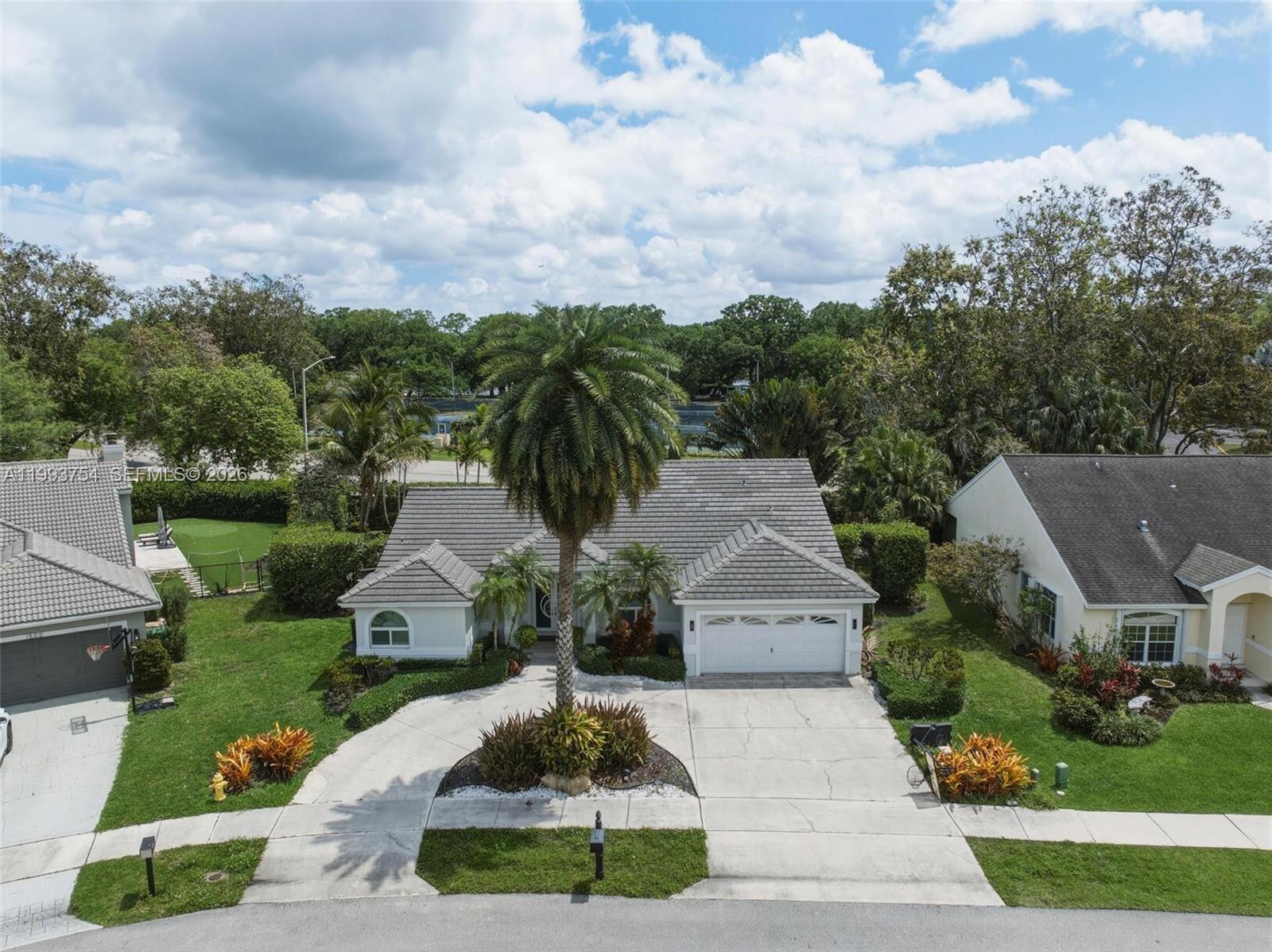 CALUSA RIDGE - Residential