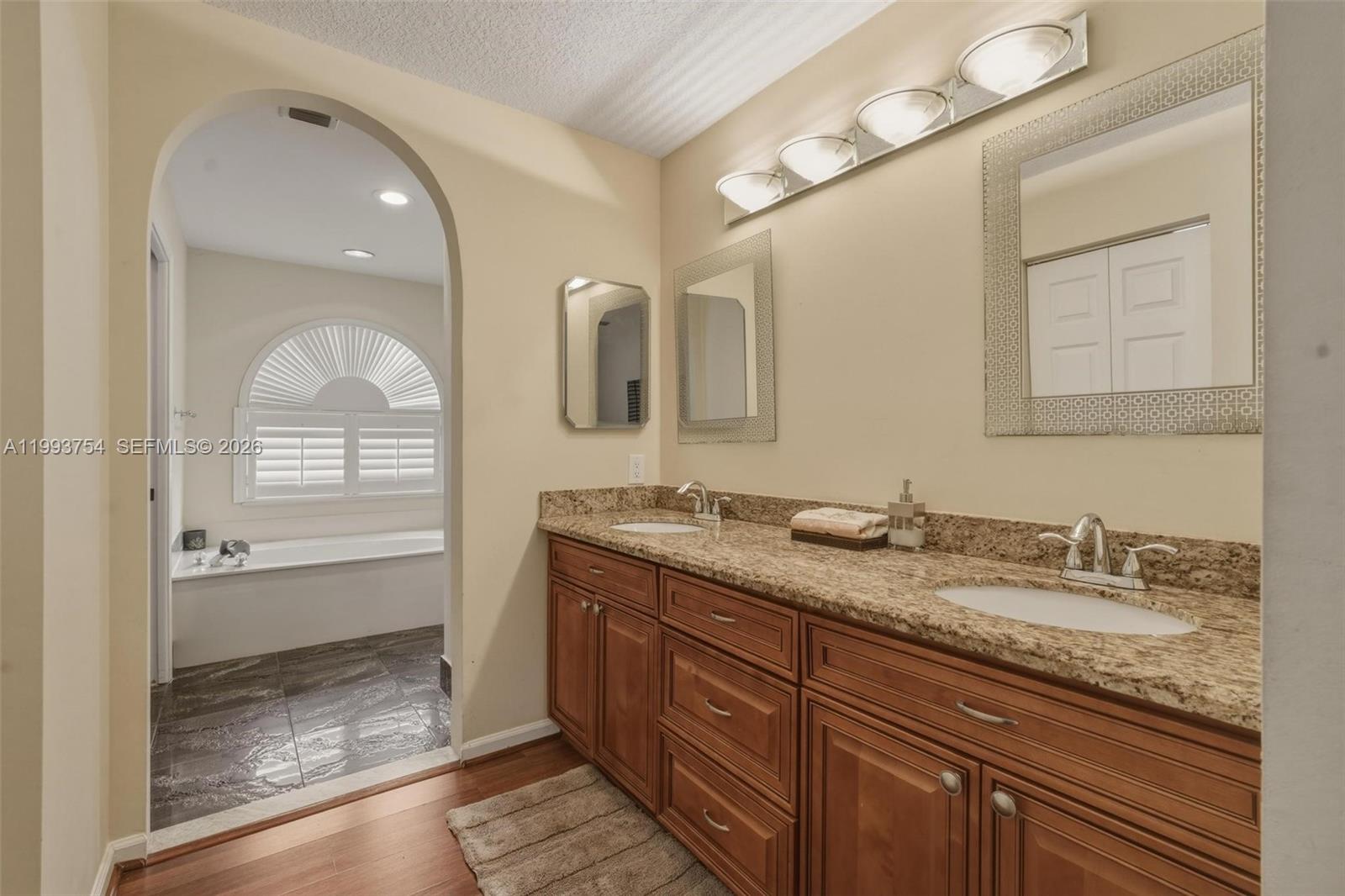 CALUSA RIDGE - Residential