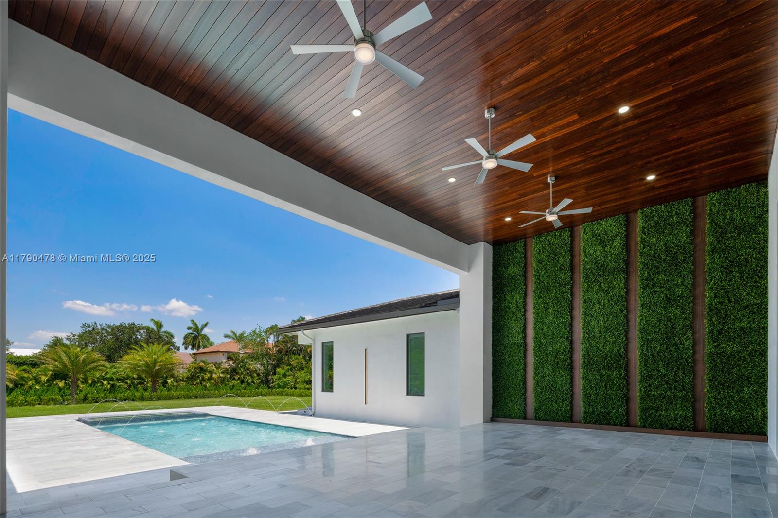 FLA FRUIT LANDS CO - Residential