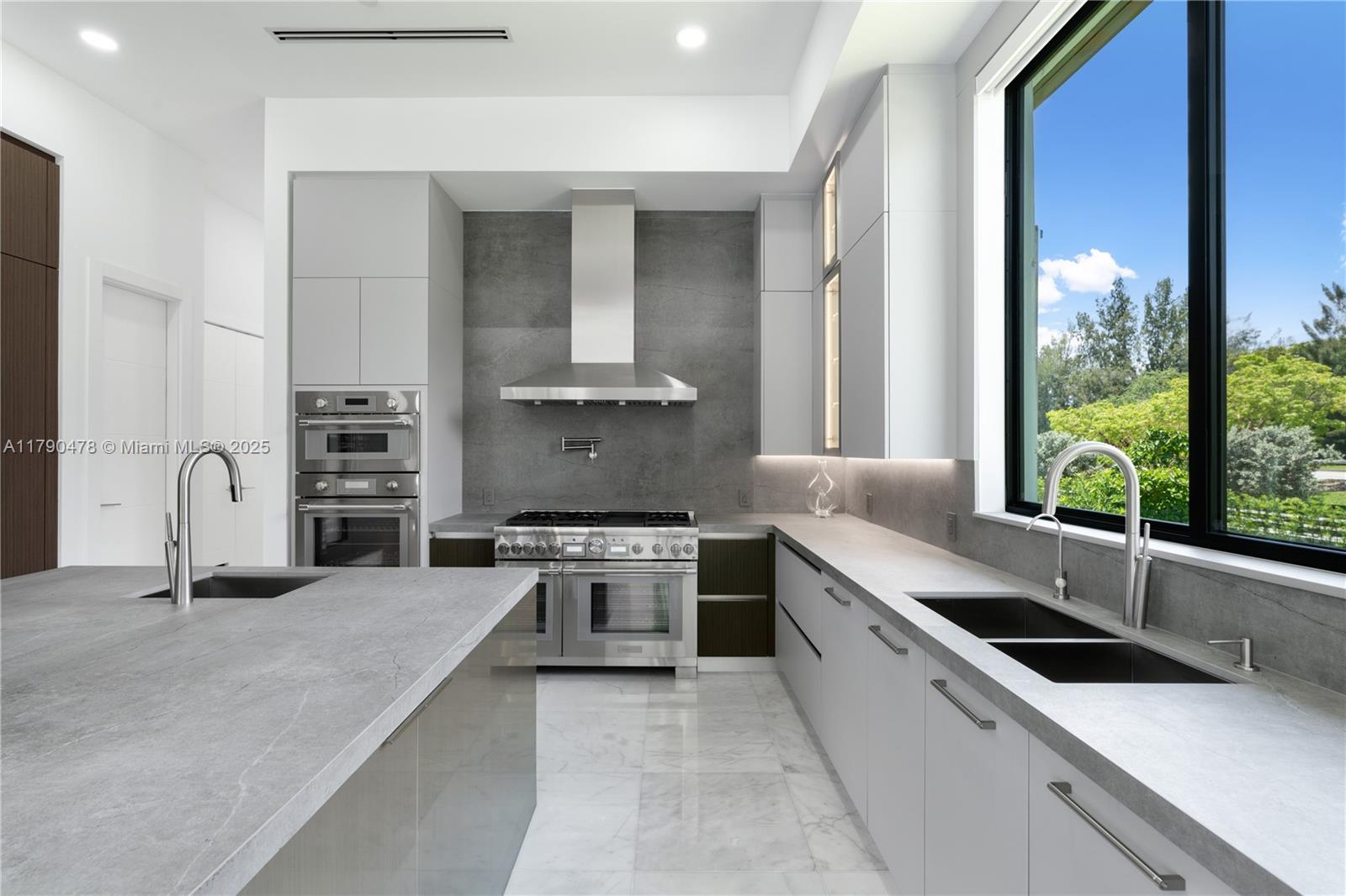 FLA FRUIT LANDS CO - Residential