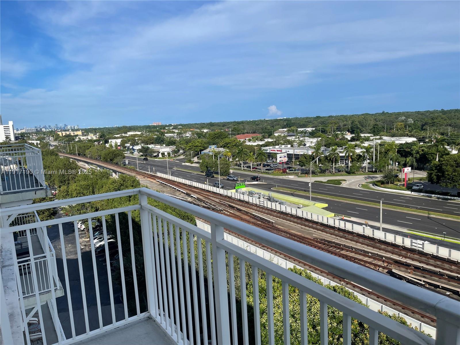 DOWNTOWN DADELAND CONDO N - Residential