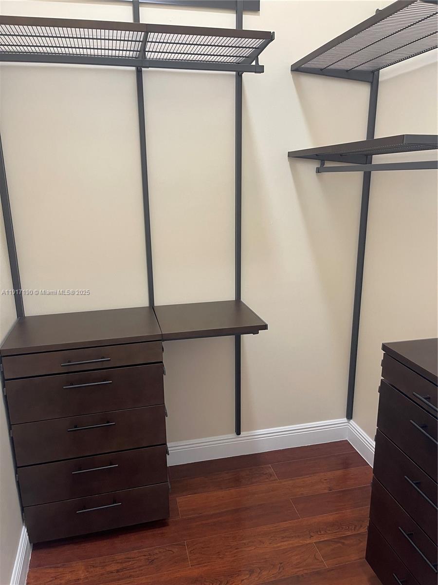 DOWNTOWN DADELAND CONDO N - Residential