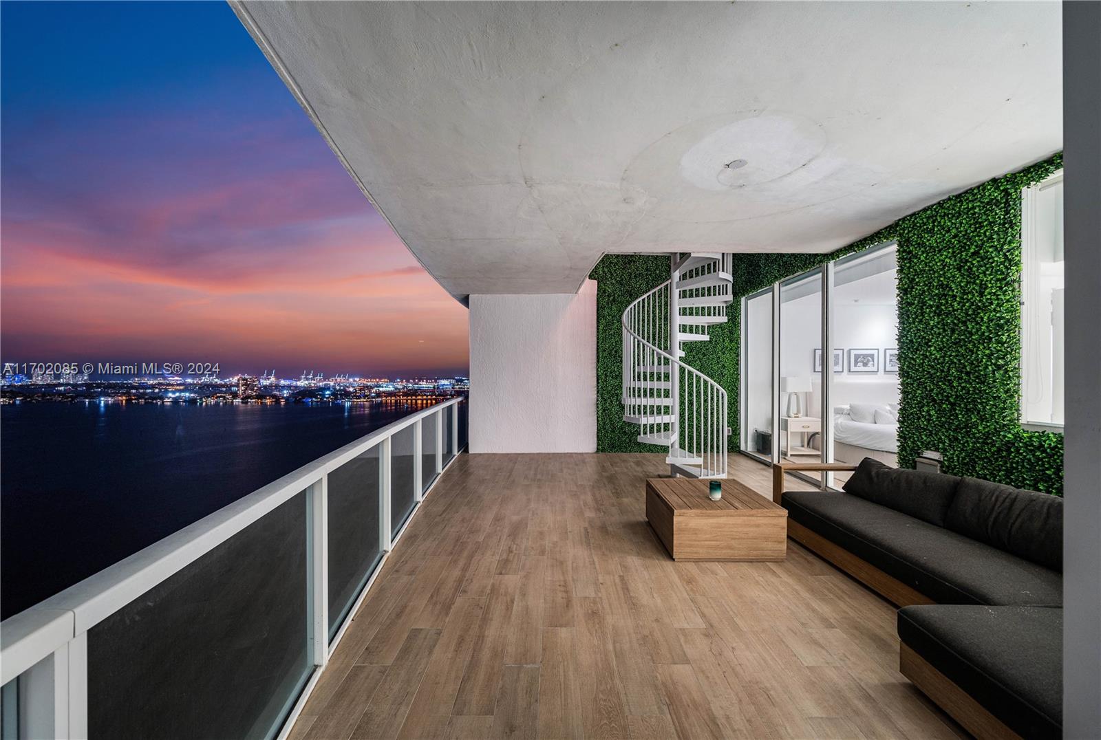 ONYX ON THE BAY CONDO - Residential