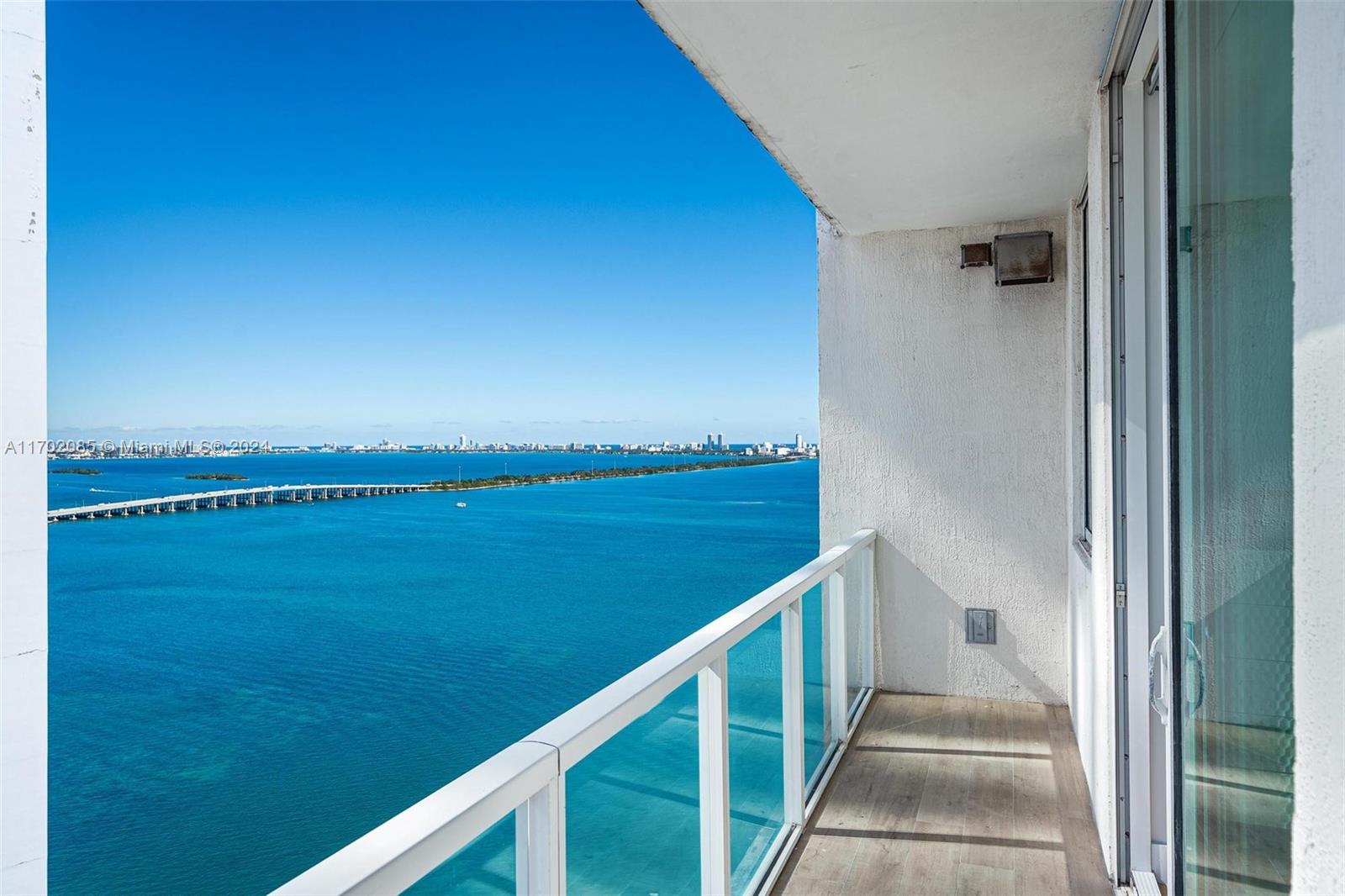 ONYX ON THE BAY CONDO - Residential