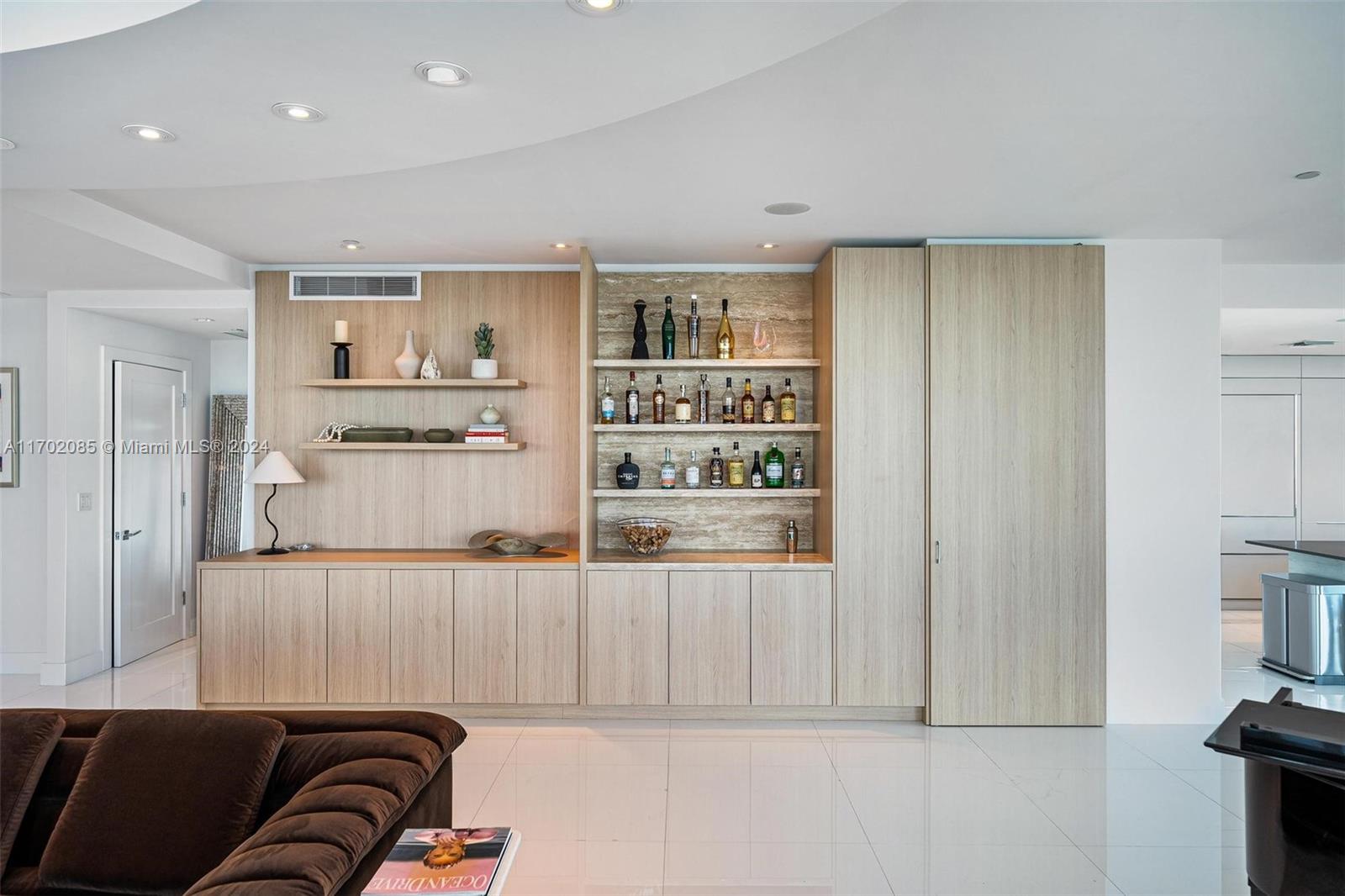 ONYX ON THE BAY CONDO - Residential