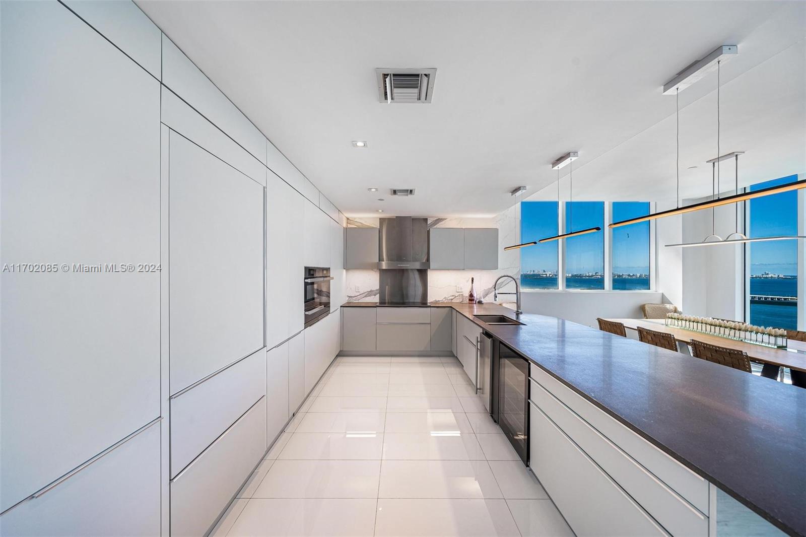 ONYX ON THE BAY CONDO - Residential