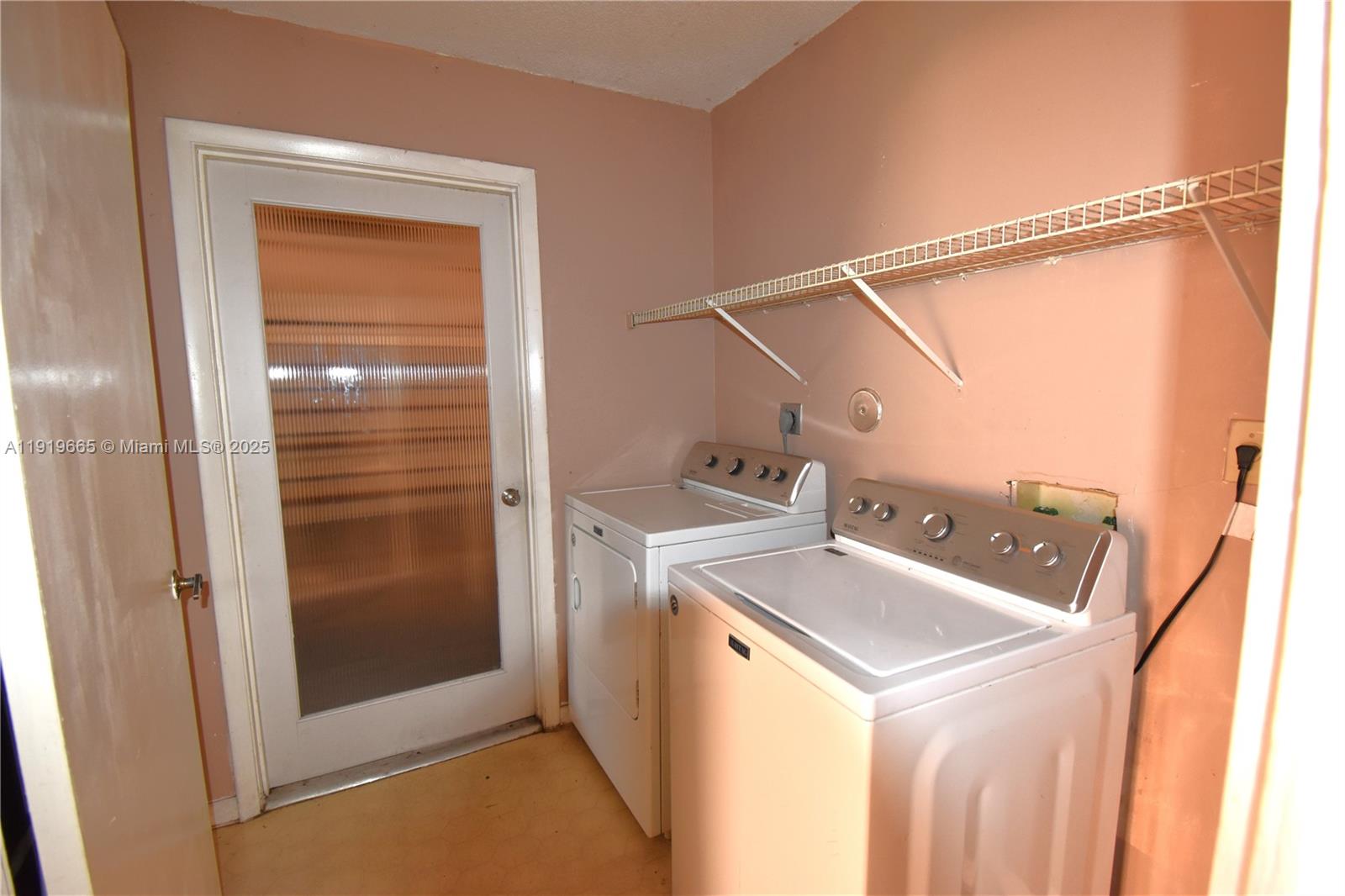 SAWGRASS ESTATES - Residential