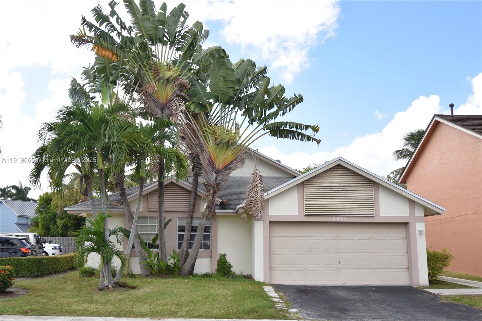 SAWGRASS ESTATES - Residential