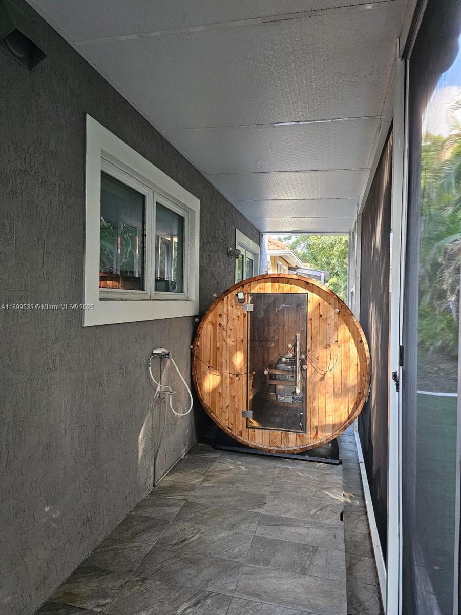 PATIO HOMES OF DORAL PINE - Residential