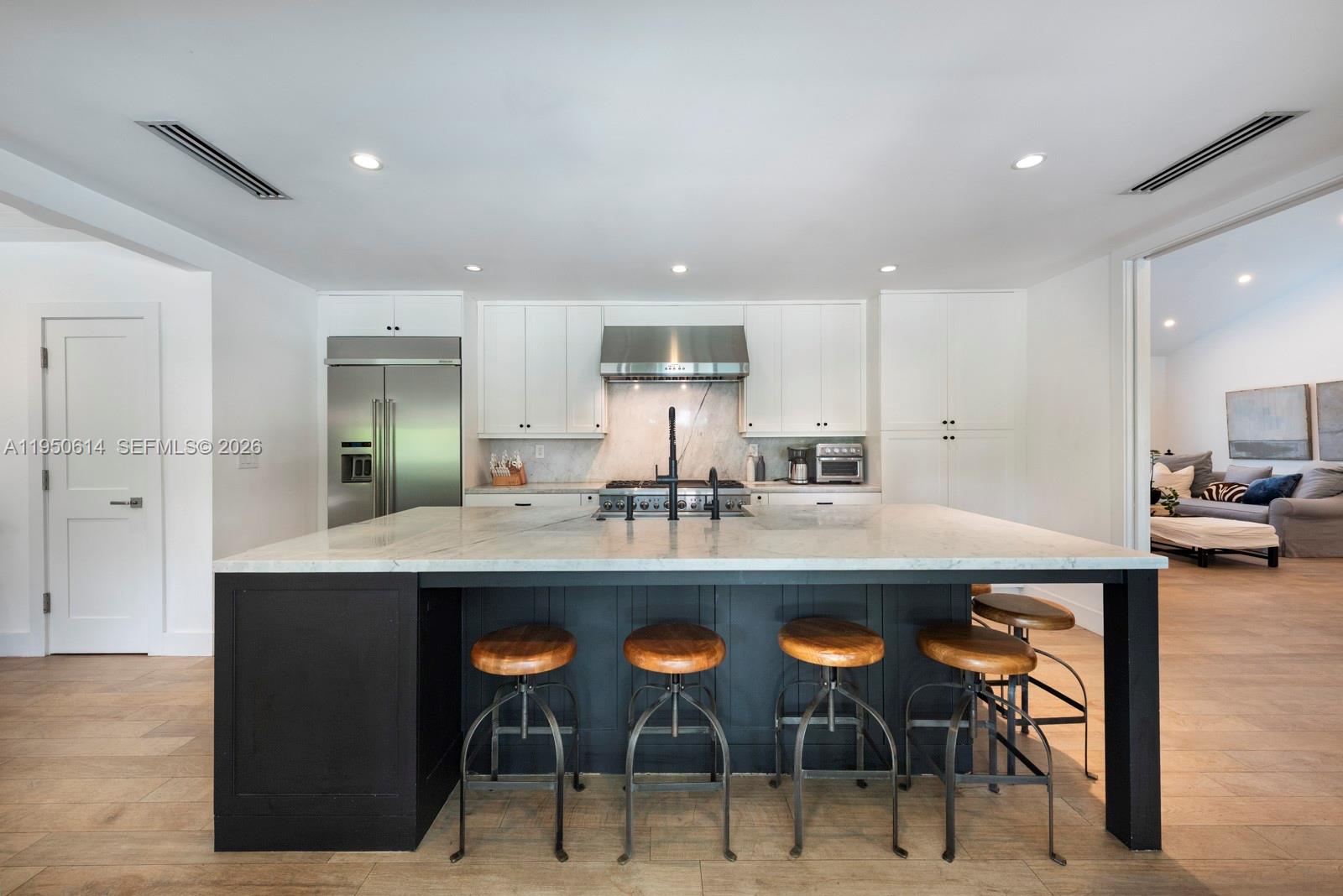 PINE BAY ESTATES SOUTH - Residential