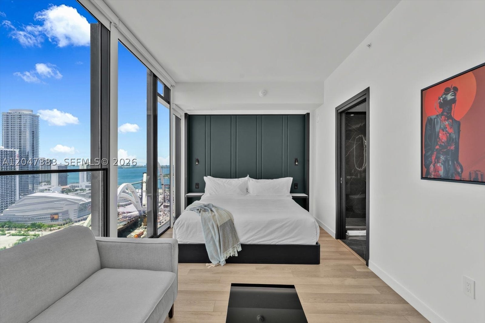 20 NE 11th St 3105