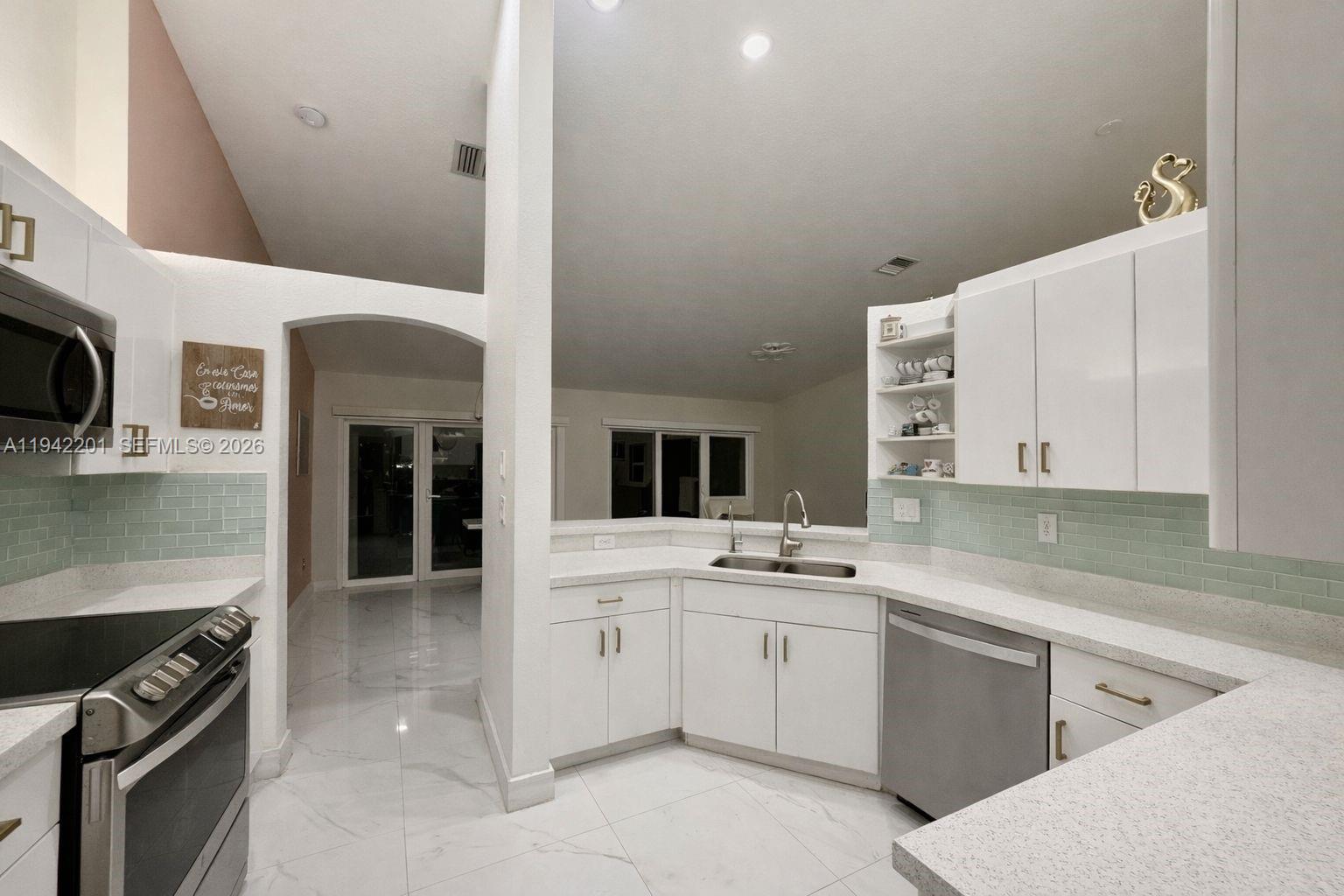 DORAL ISLES ANTIGUA - Residential