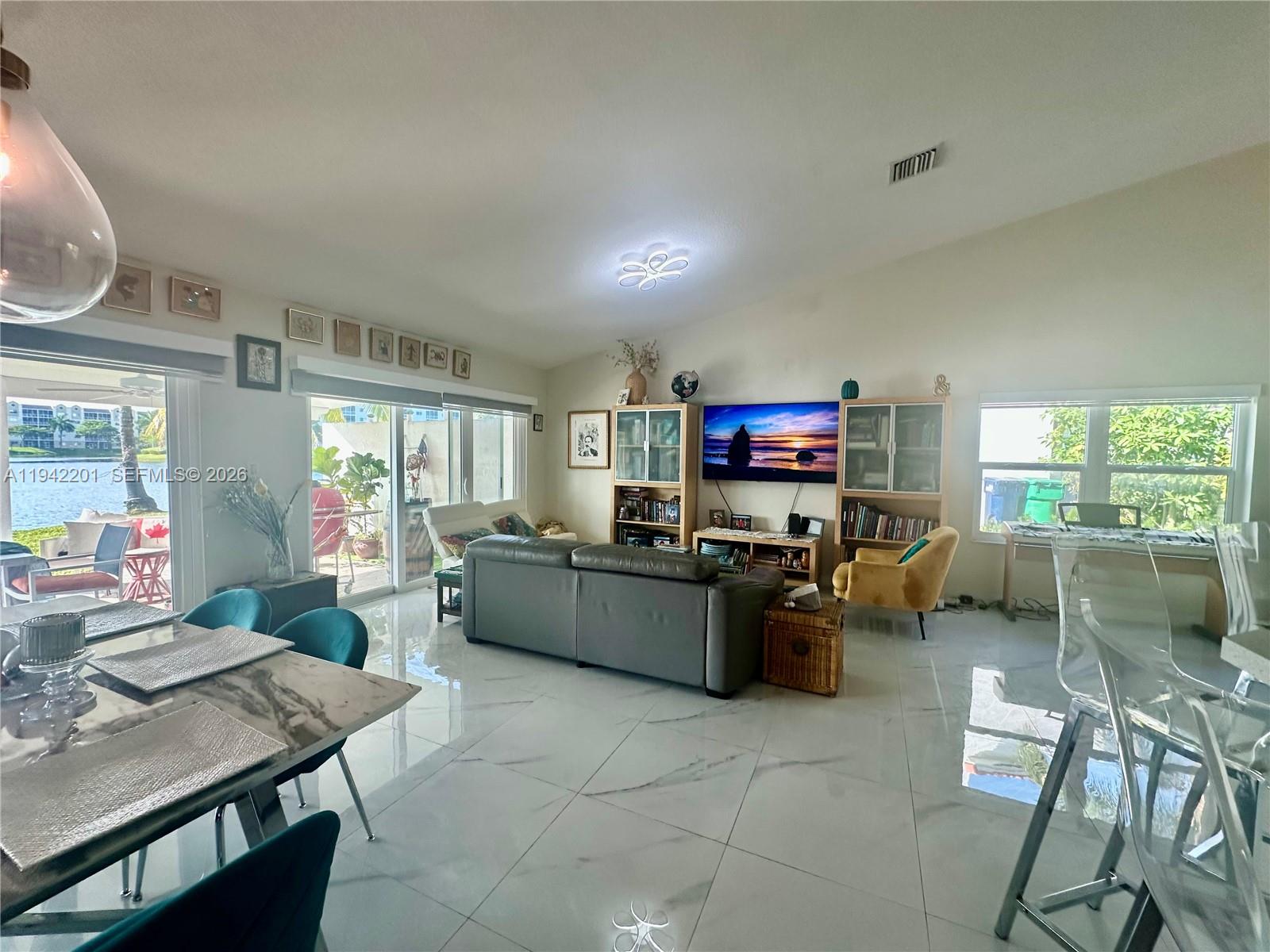 DORAL ISLES ANTIGUA - Residential