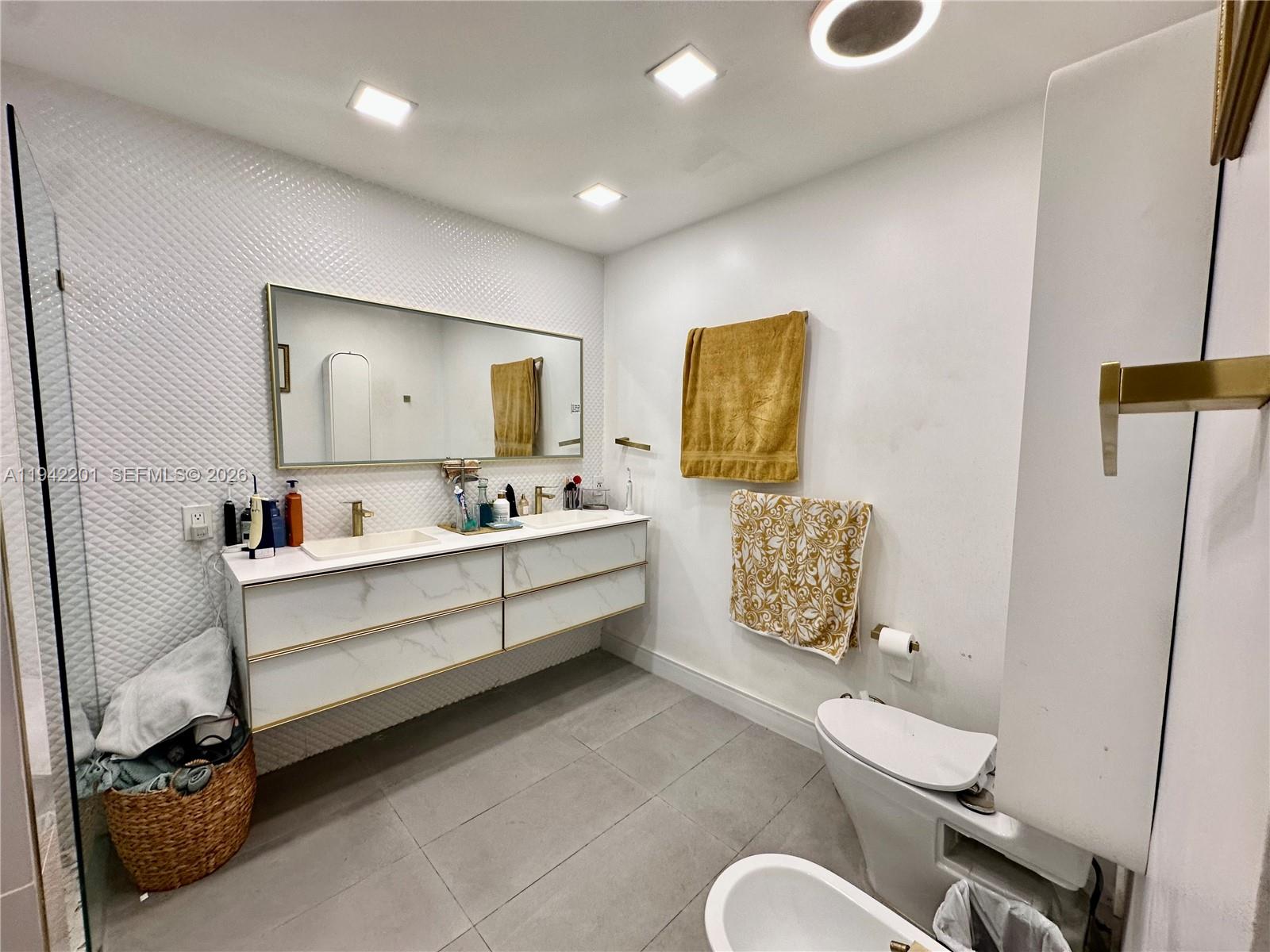 DORAL ISLES ANTIGUA - Residential