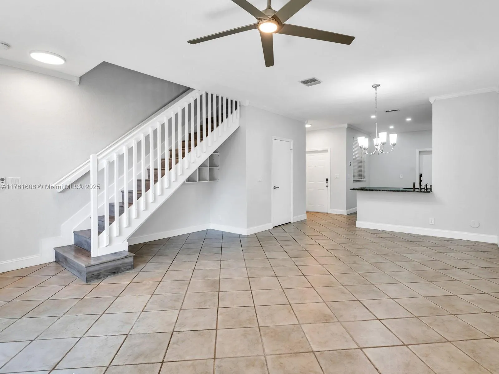 Weston, Florida 33327, United States, 2 Bedrooms Bedrooms, ,3 BathroomsBathrooms,Residential,Active,90466