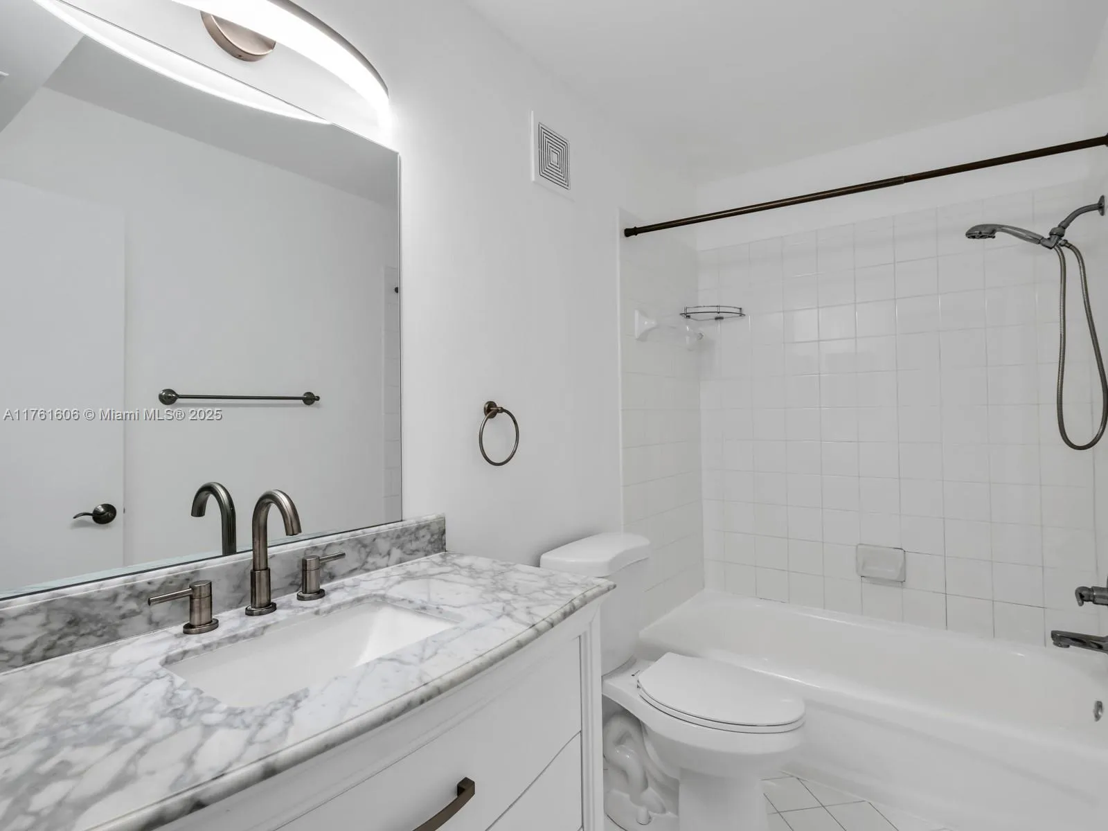 Weston, Florida 33327, United States, 2 Bedrooms Bedrooms, ,3 BathroomsBathrooms,Residential,Active,90466