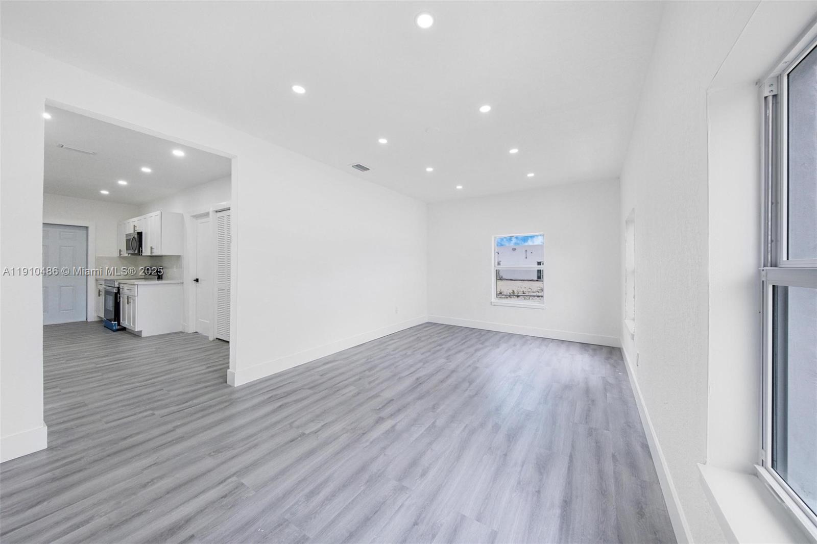 View photos, virtual tours, details... 741 NW 77th Ter