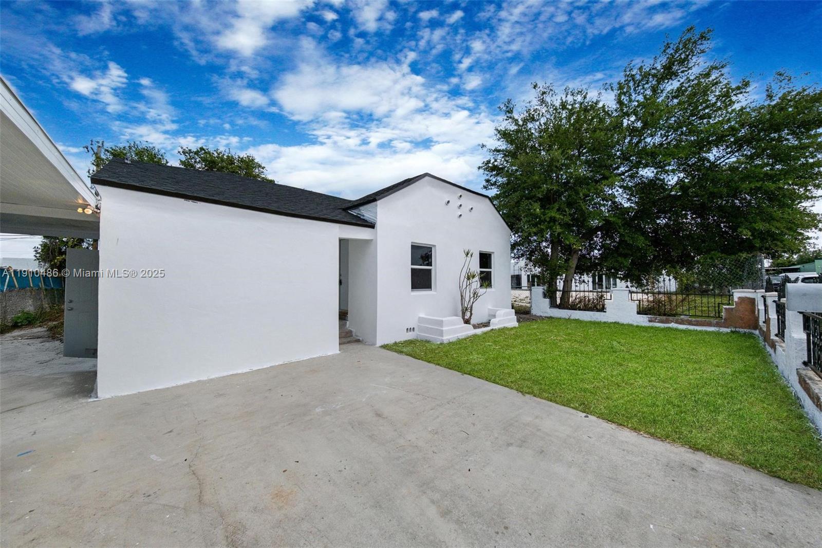 View photos, virtual tours, details... 741 NW 77th Ter