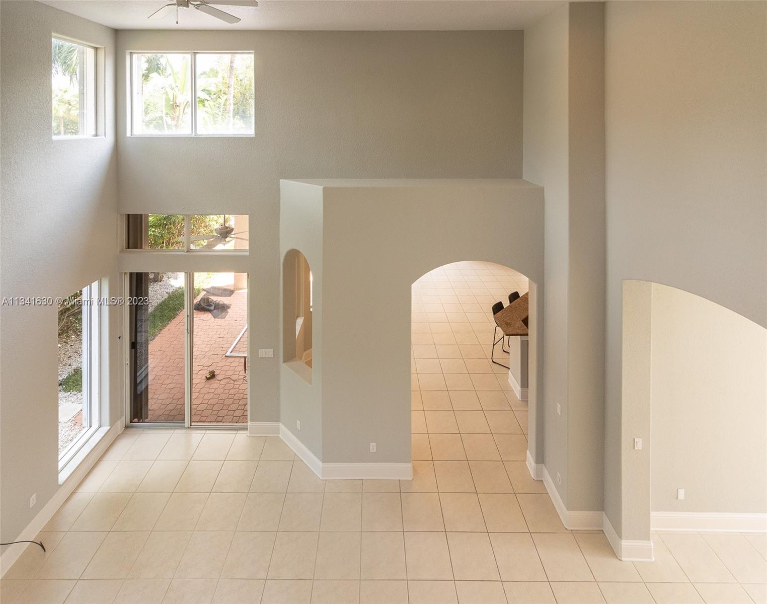 HERON BAY FOUR - Residential