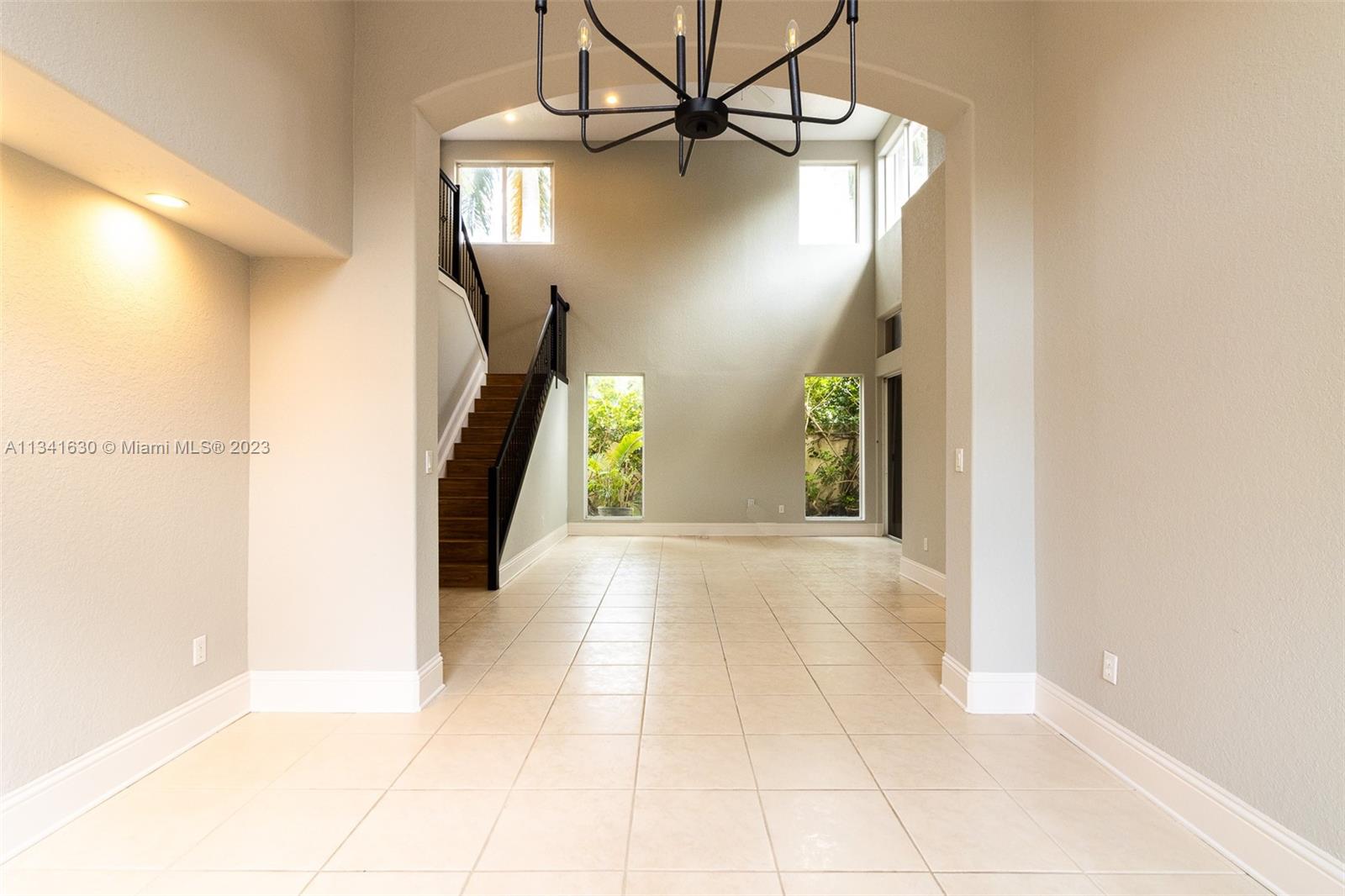 HERON BAY FOUR - Residential