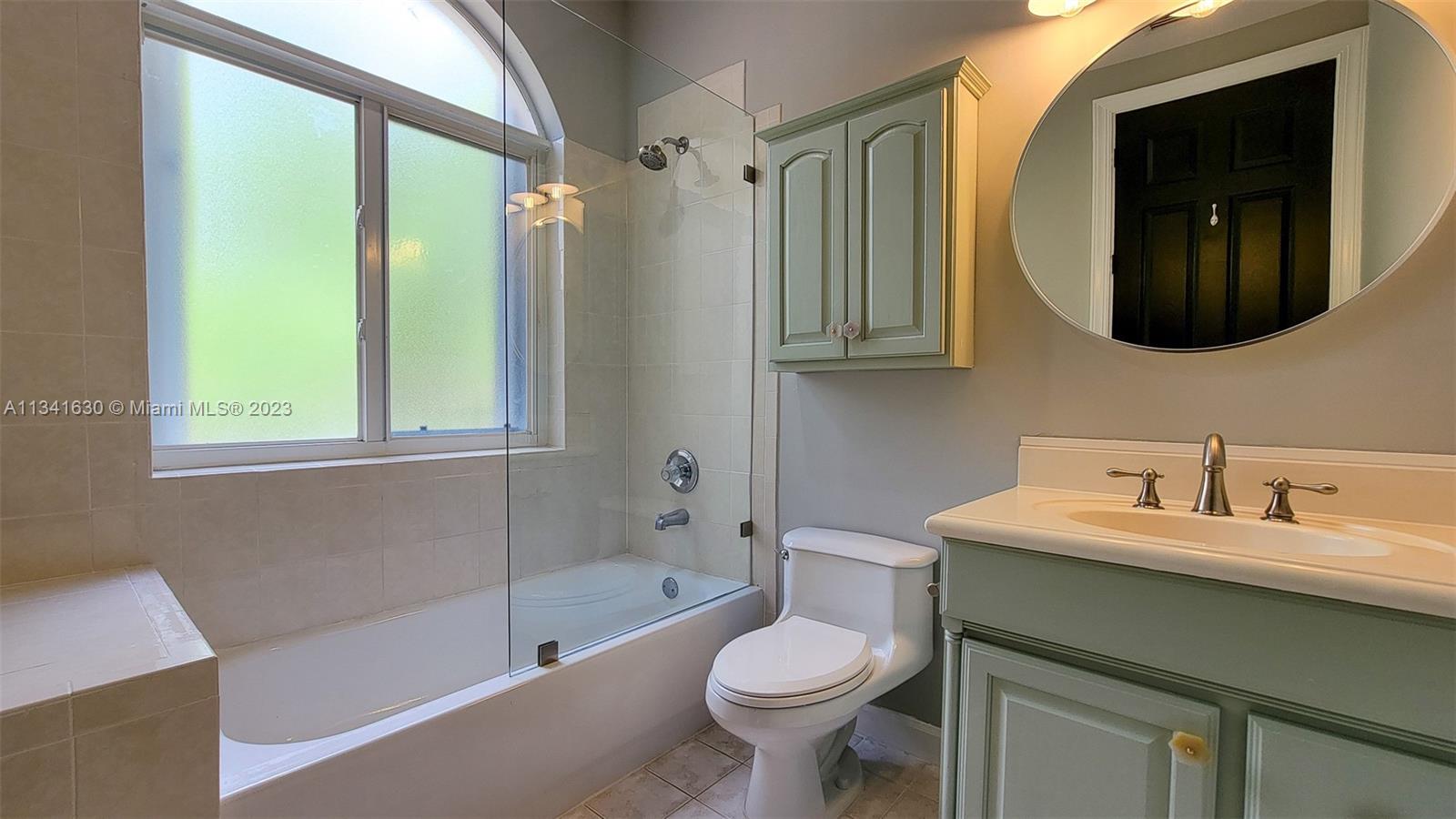 HERON BAY FOUR - Residential