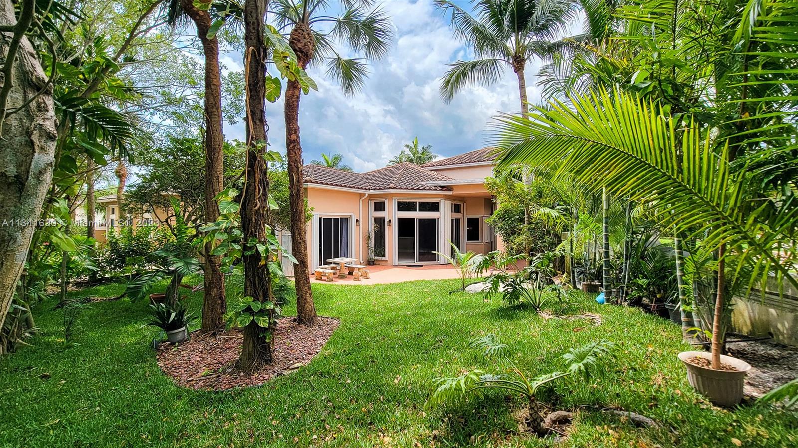 HERON BAY FOUR - Residential