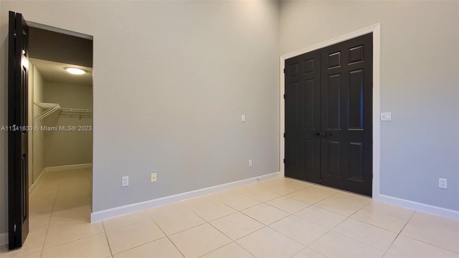 HERON BAY FOUR - Residential