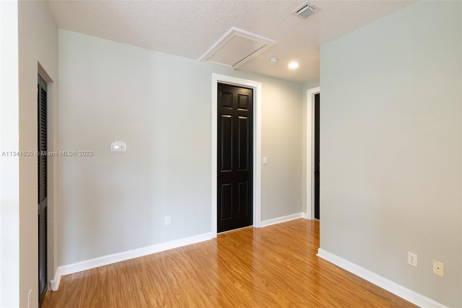 HERON BAY FOUR - Residential