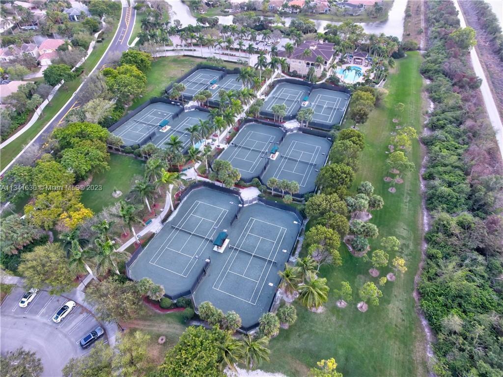 HERON BAY FOUR - Residential