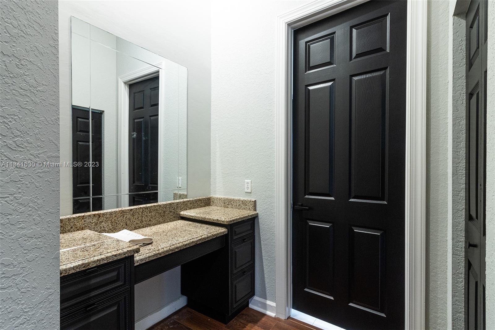 HERON BAY FOUR - Residential