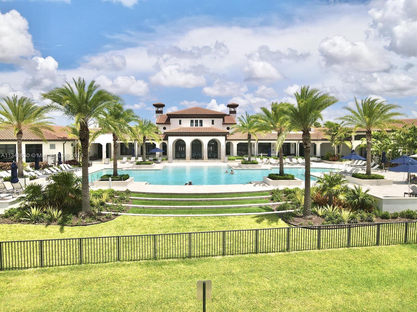 HERON BAY FOUR - Residential