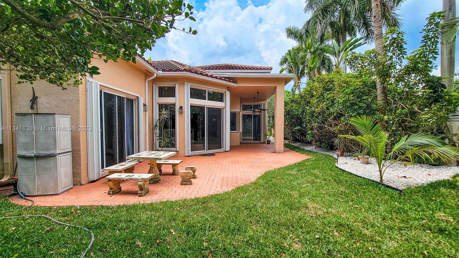 HERON BAY FOUR - Residential