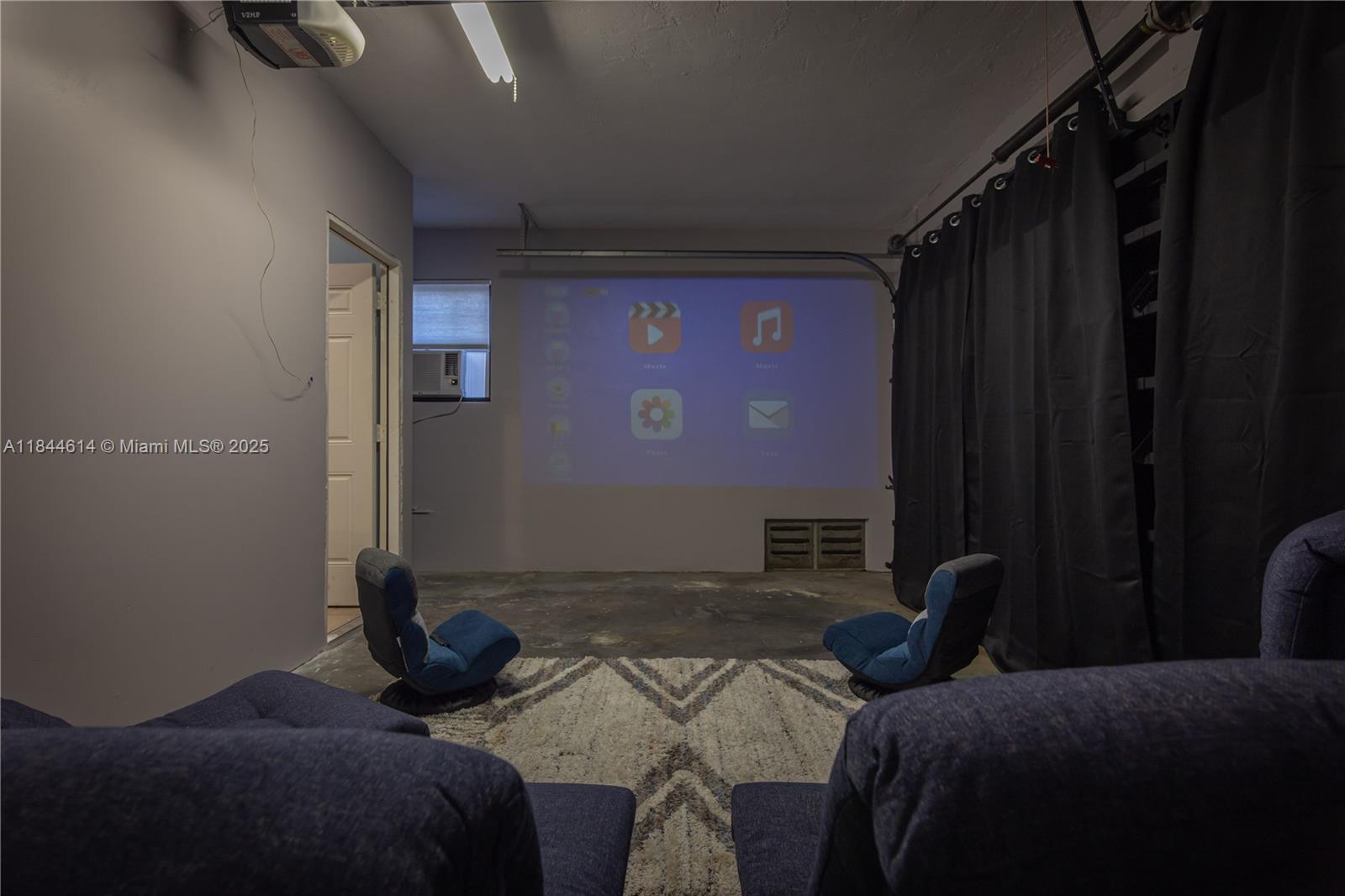 FLAMINGO GARDENS-TAMARIND - Residential