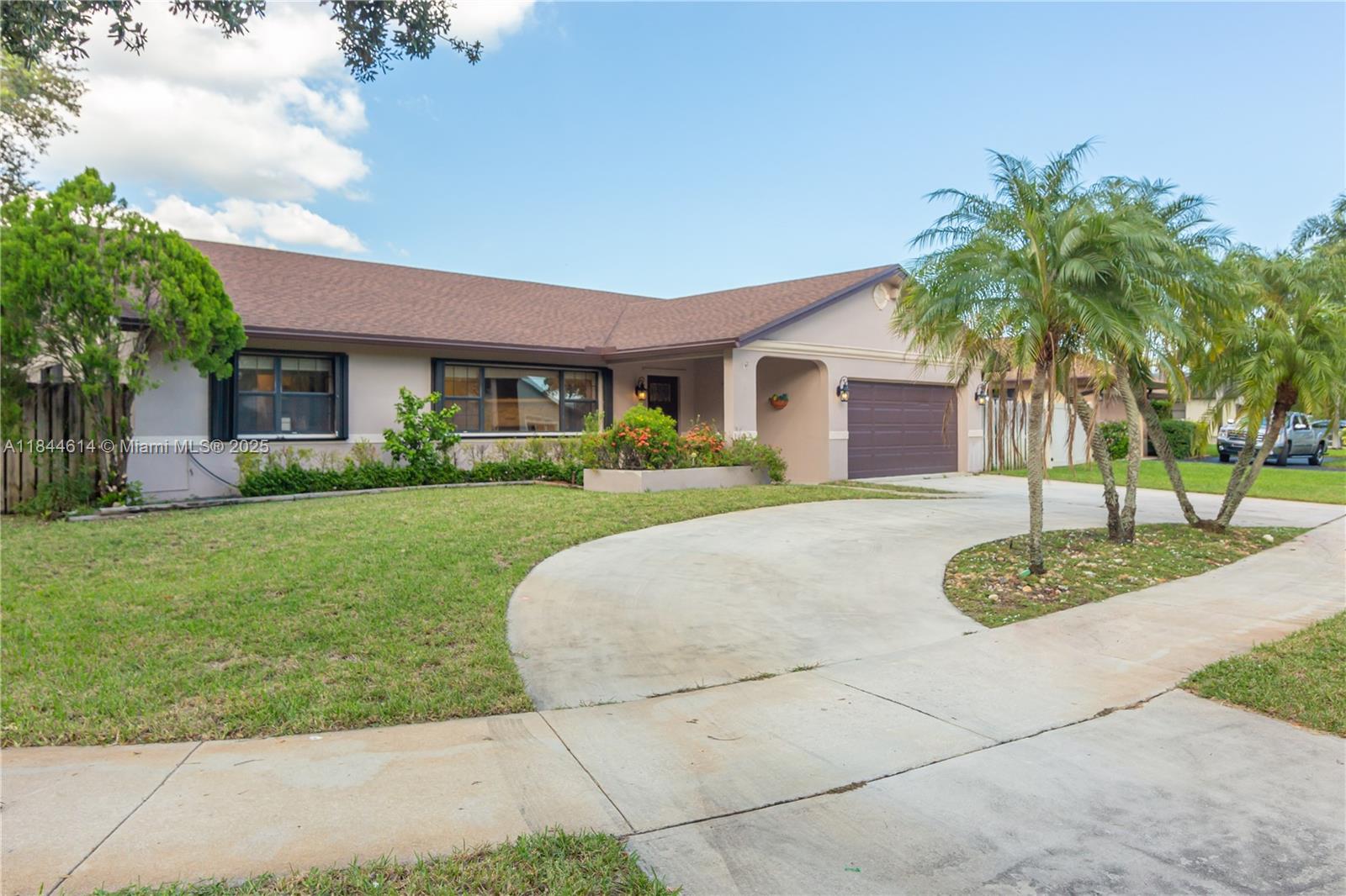 11945 SW 54th St