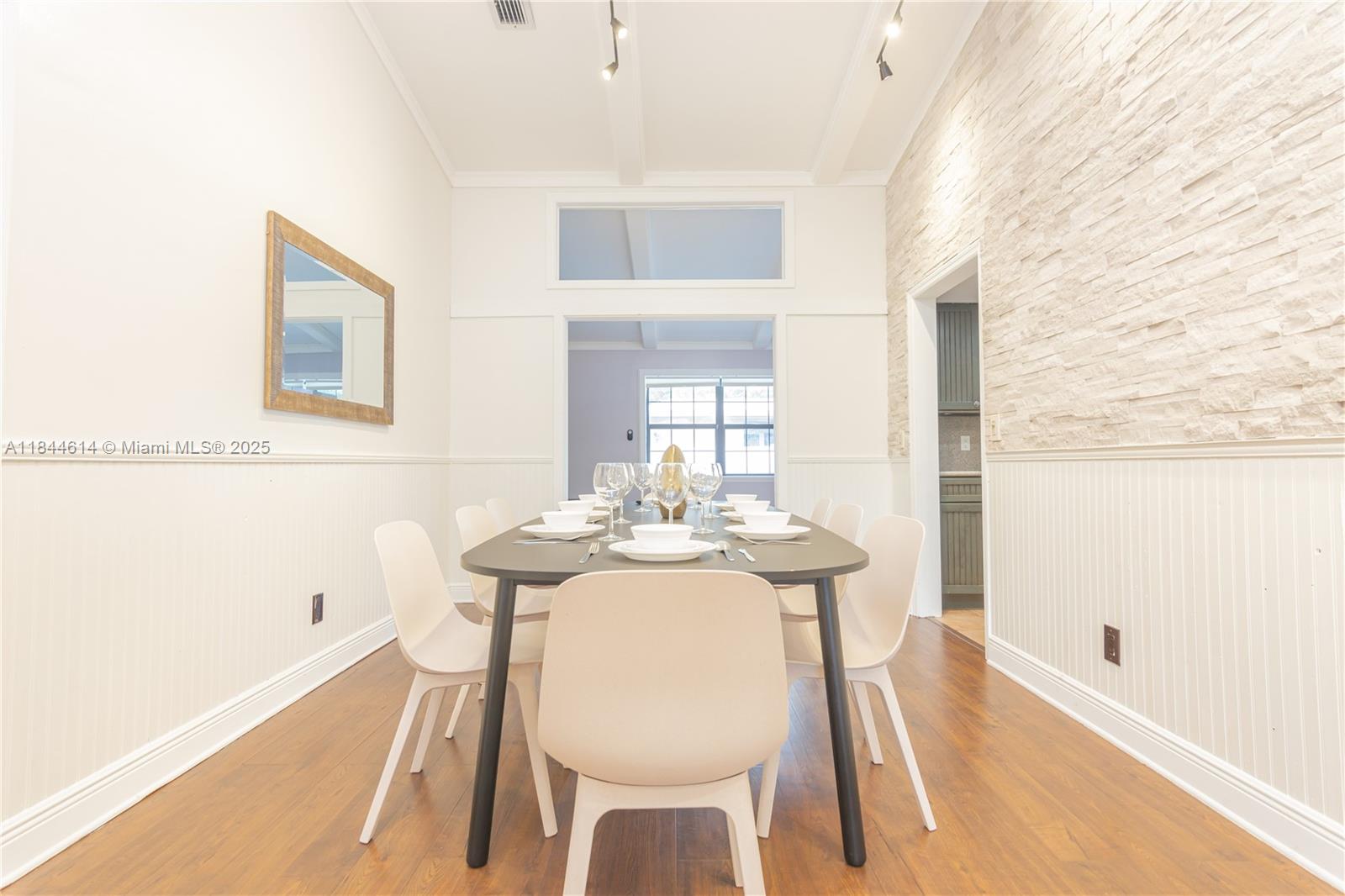 FLAMINGO GARDENS-TAMARIND - Residential