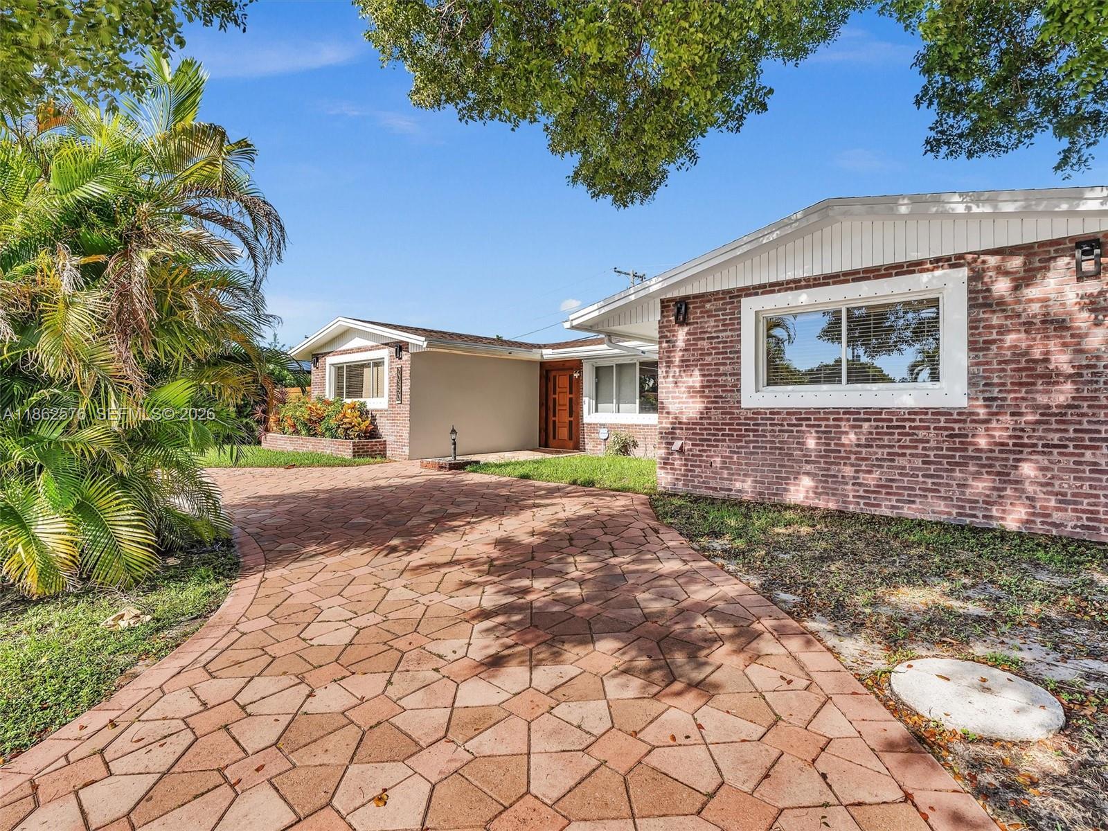 20350 Highland Lakes Blvd