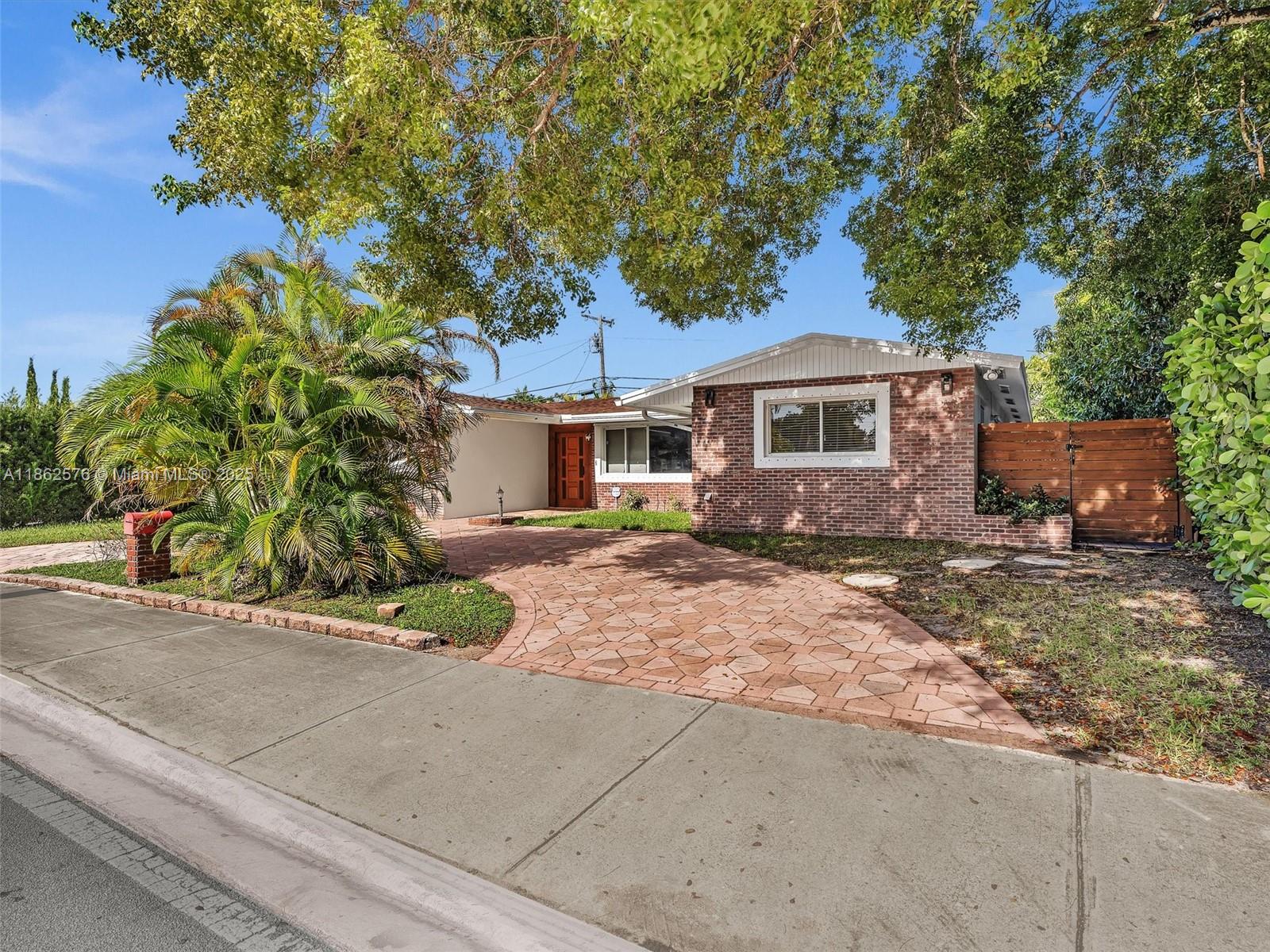 20350 Highland Lakes Blvd