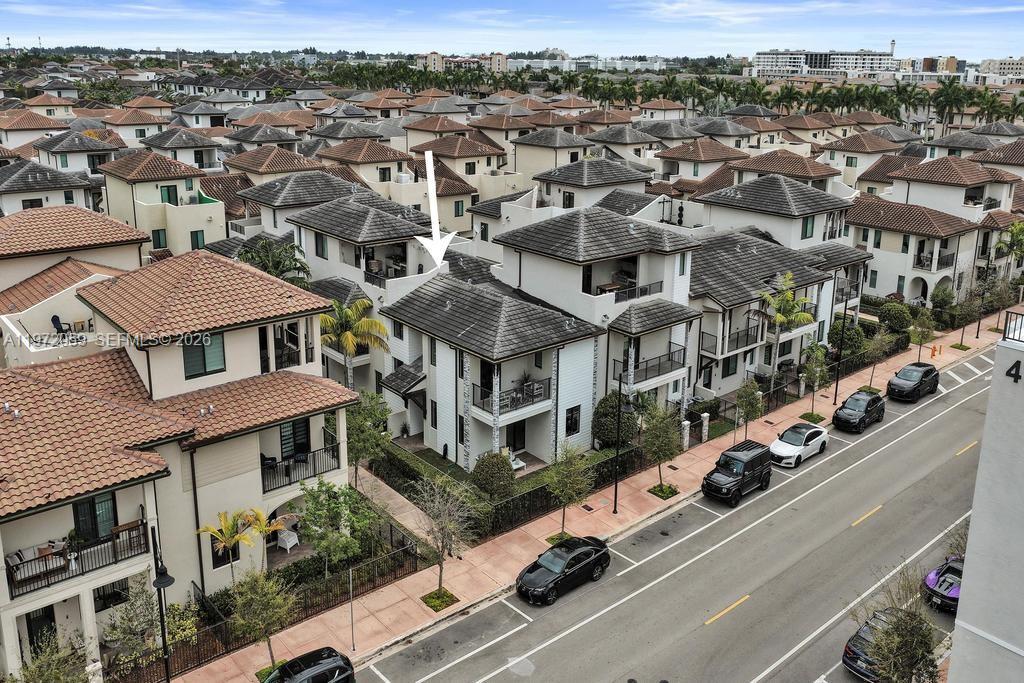 DOWNTOWN DORAL SOUTH PHAS - Residential