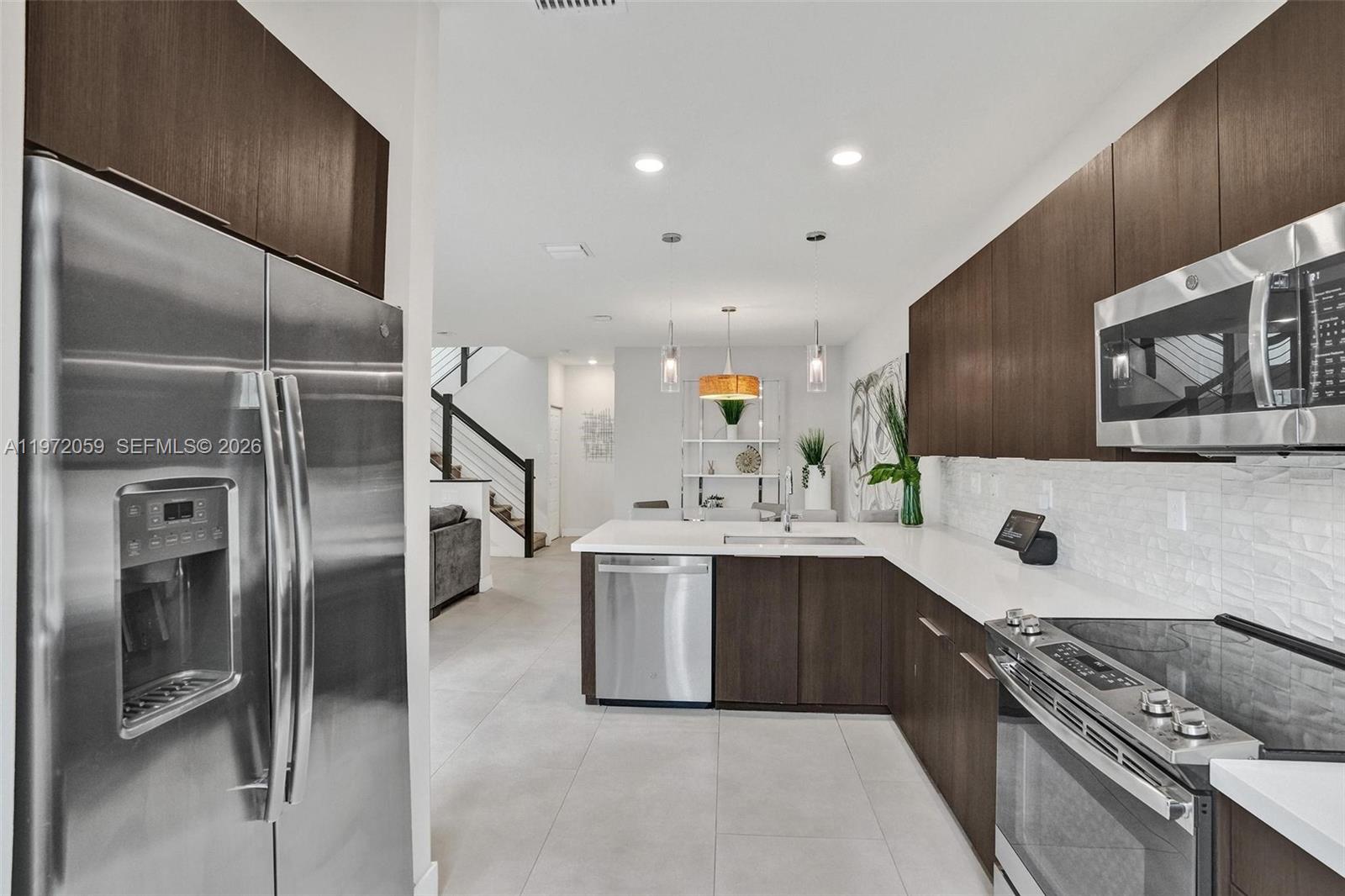 DOWNTOWN DORAL SOUTH PHAS - Residential