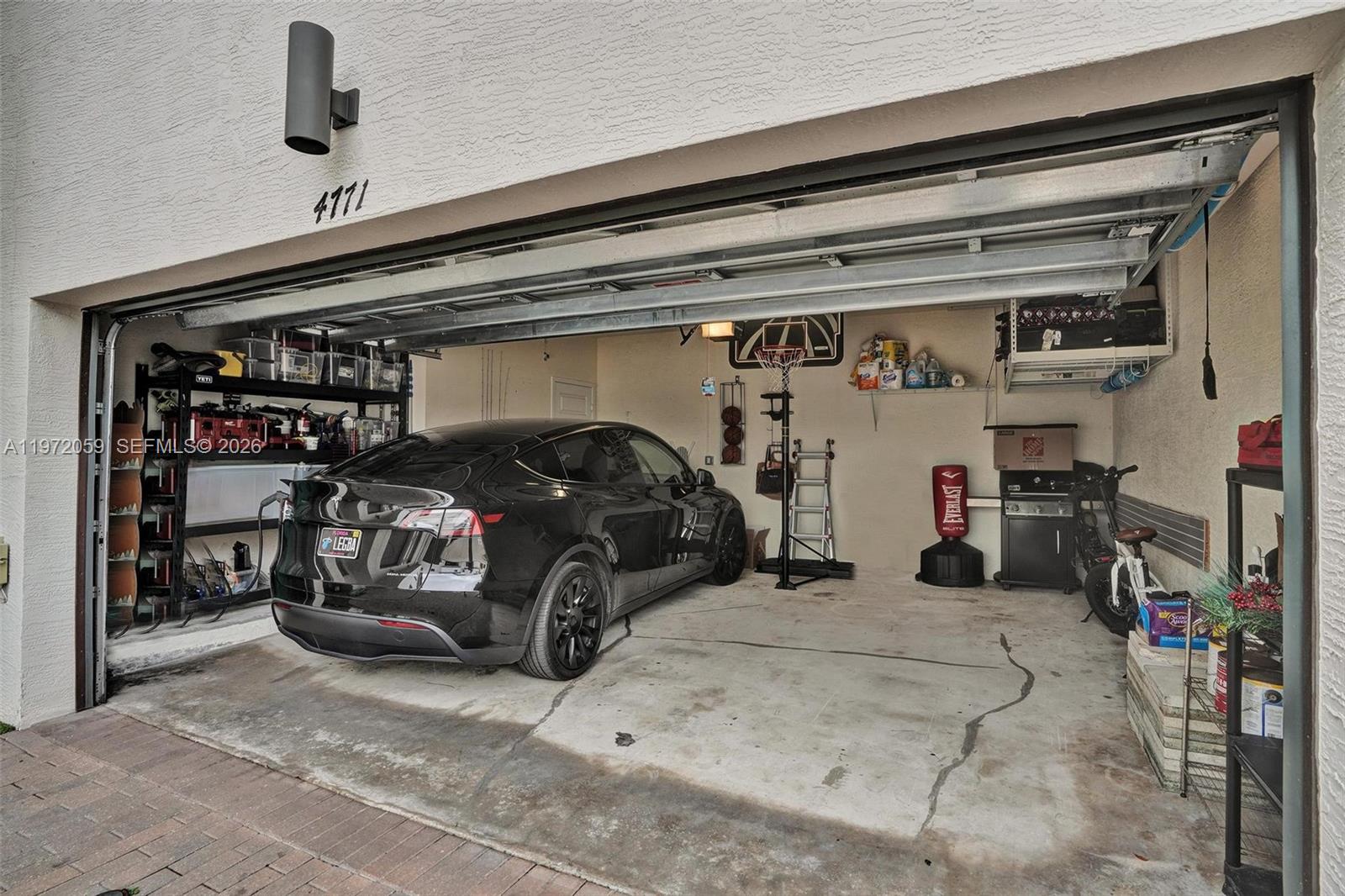 DOWNTOWN DORAL SOUTH PHAS - Residential