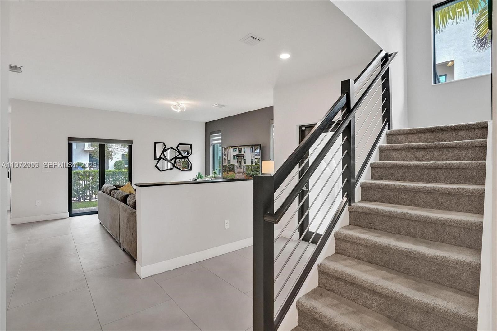 DOWNTOWN DORAL SOUTH PHAS - Residential