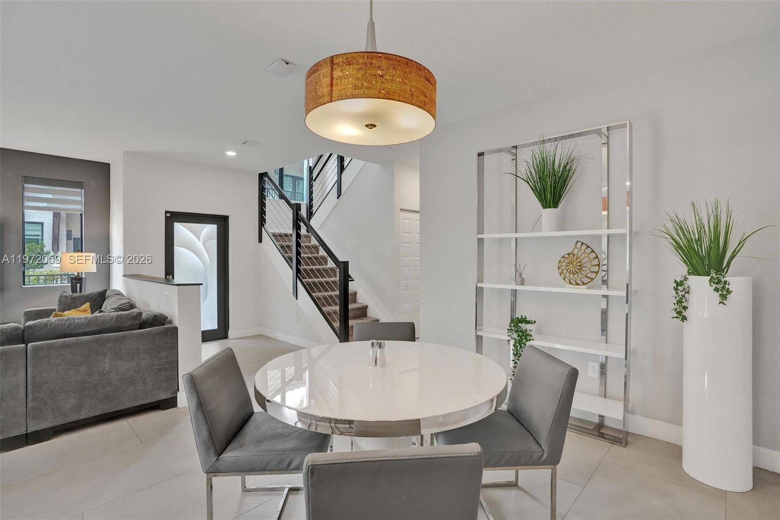 DOWNTOWN DORAL SOUTH PHAS - Residential