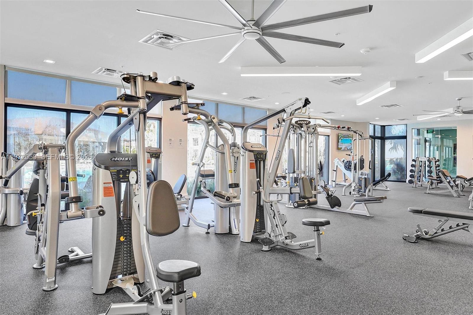 DOWNTOWN DORAL SOUTH PHAS - Residential