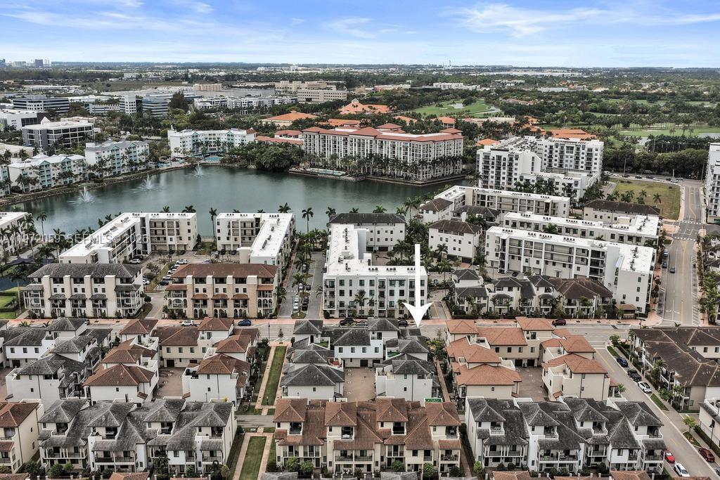 DOWNTOWN DORAL SOUTH PHAS - Residential
