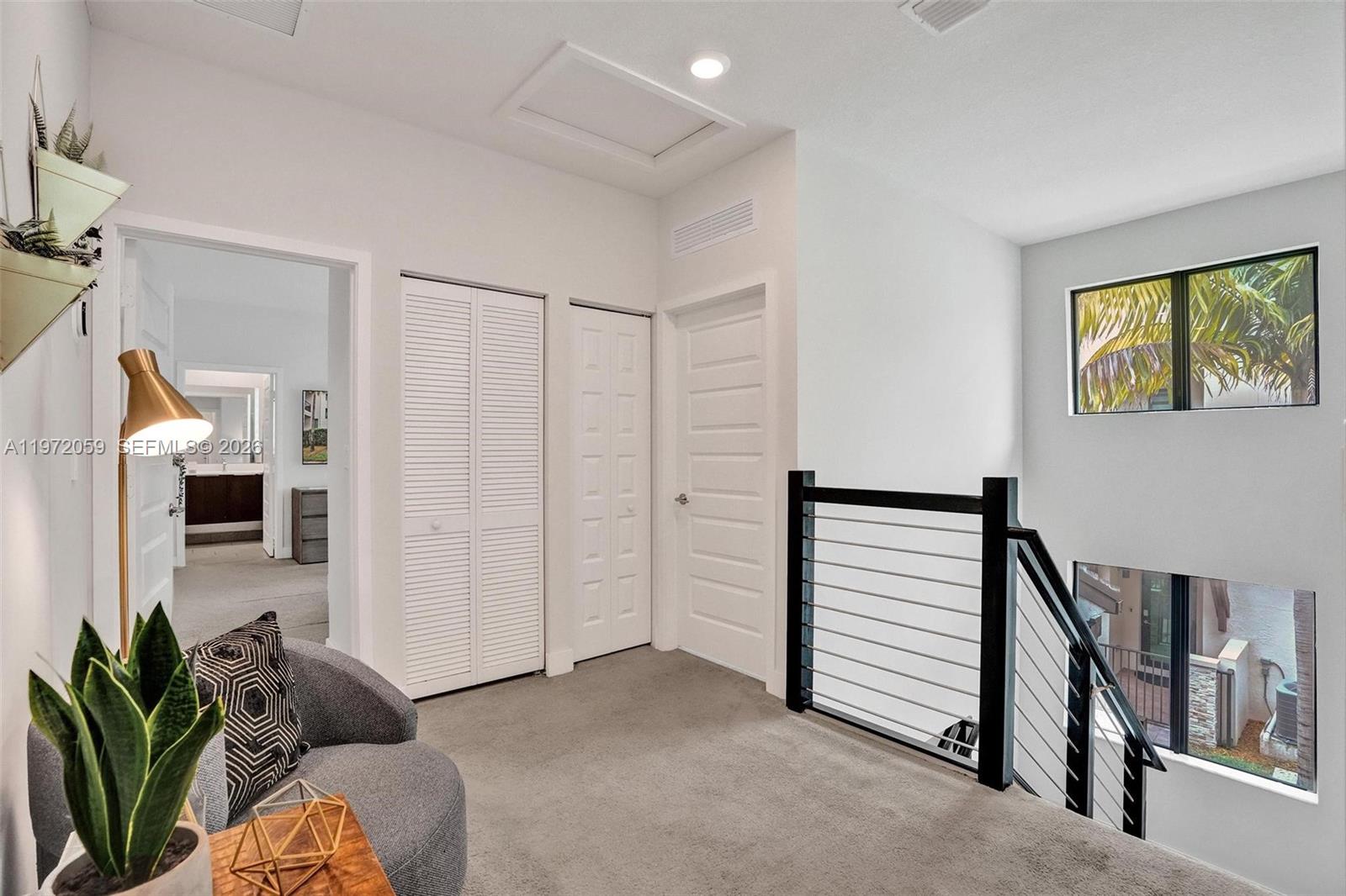 DOWNTOWN DORAL SOUTH PHAS - Residential