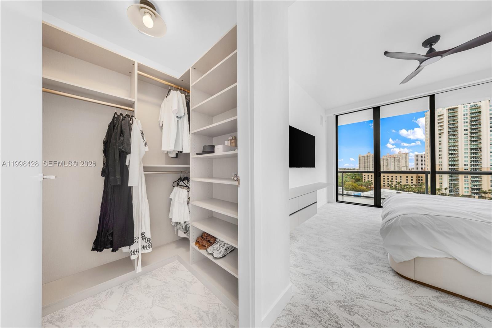 ECHO CONDO - Residential