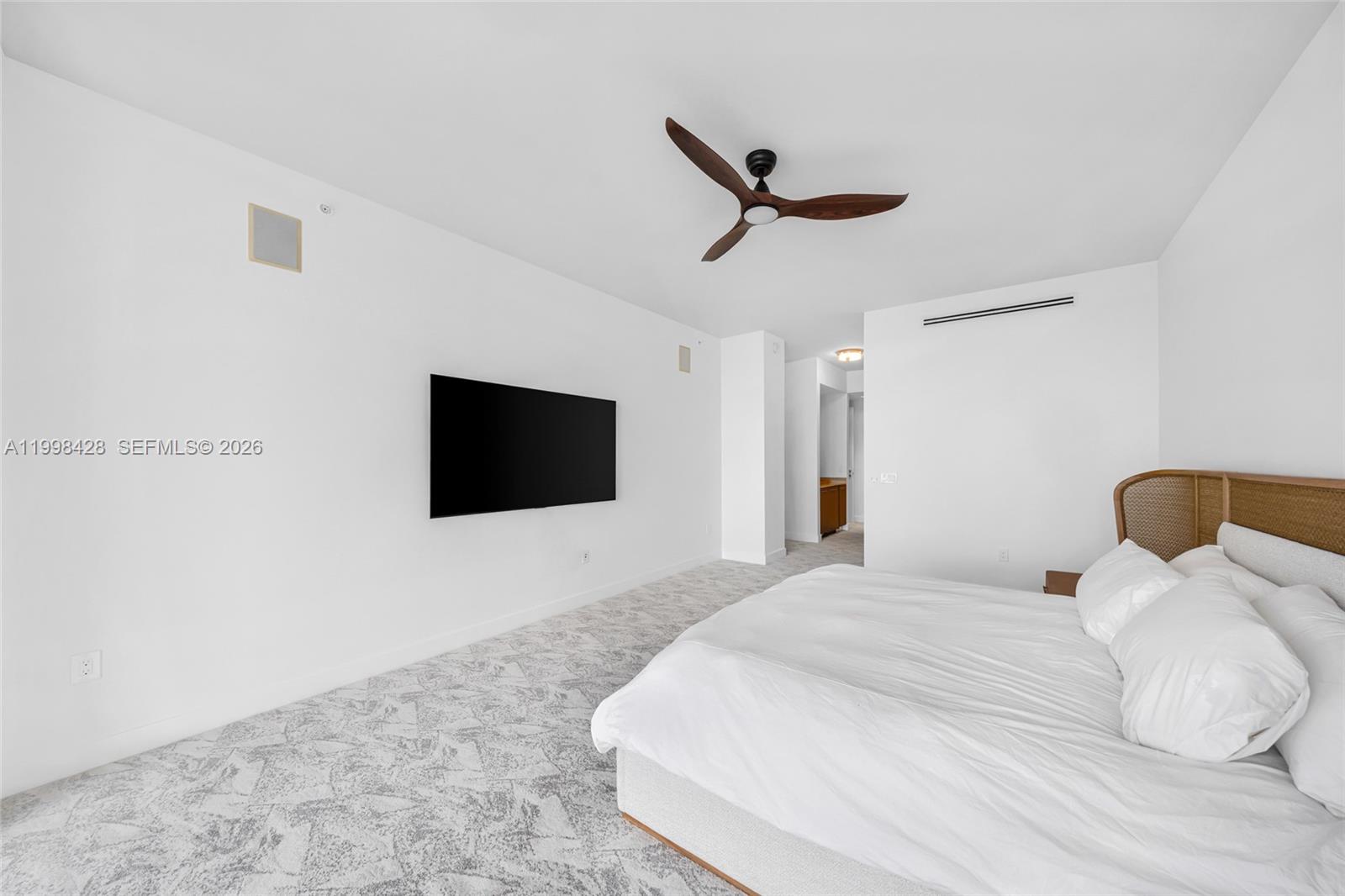 ECHO CONDO - Residential