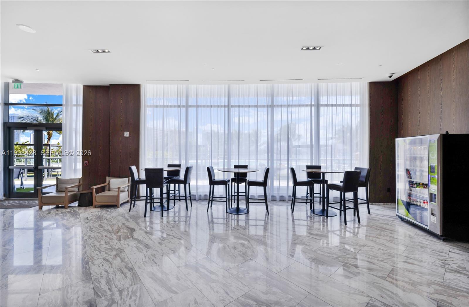 ECHO CONDO - Residential