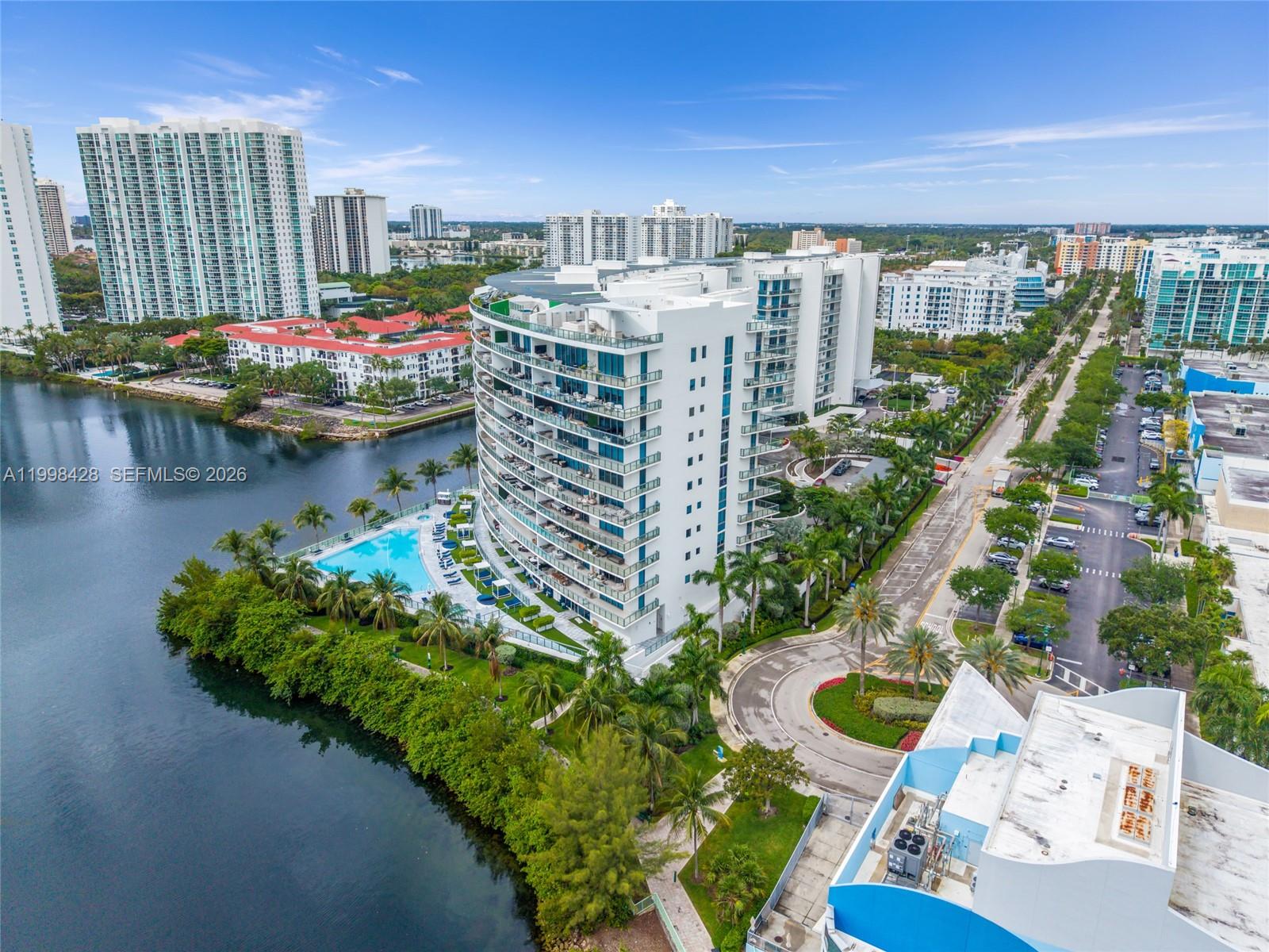 ECHO CONDO - Residential