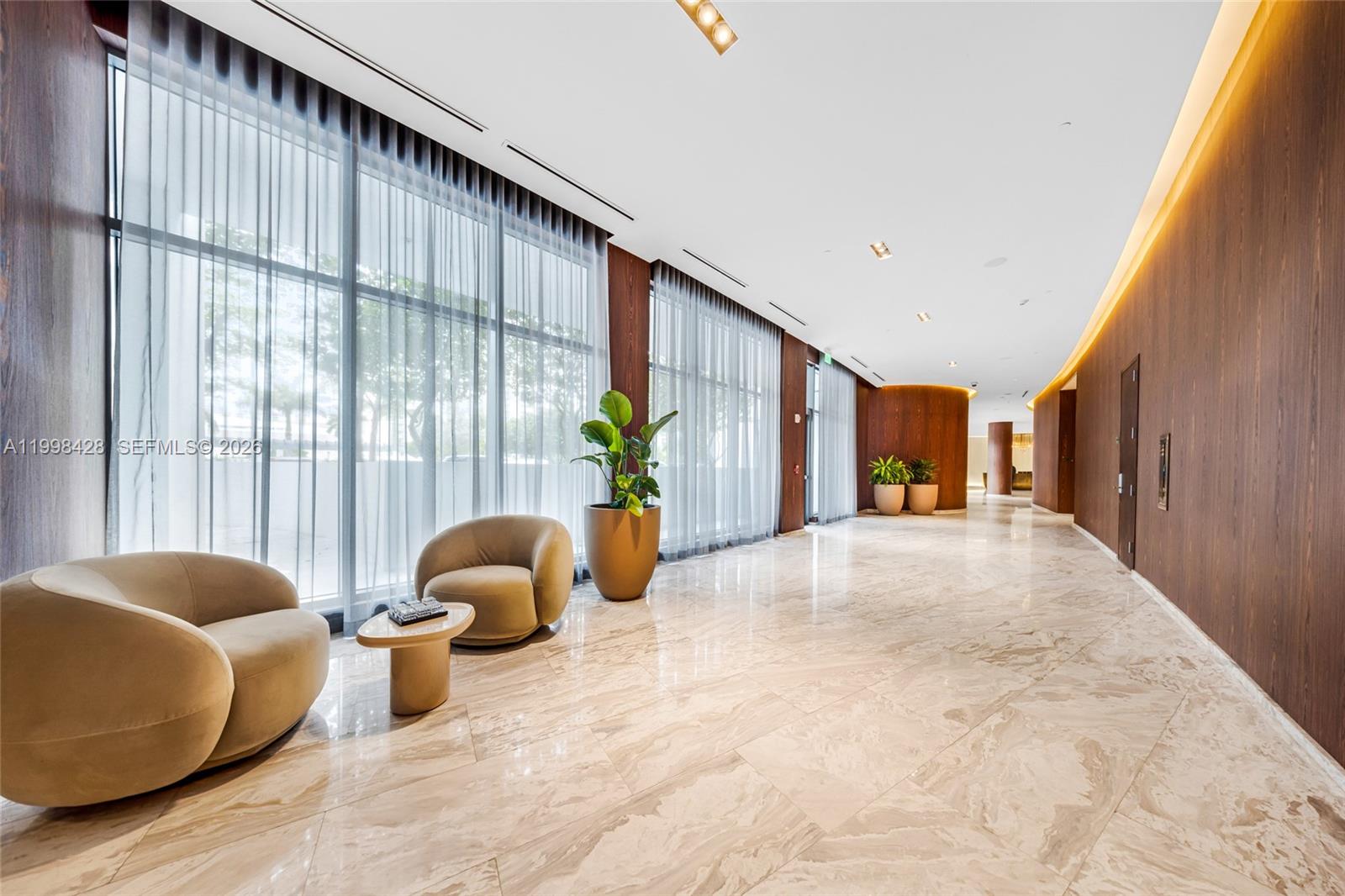 ECHO CONDO - Residential